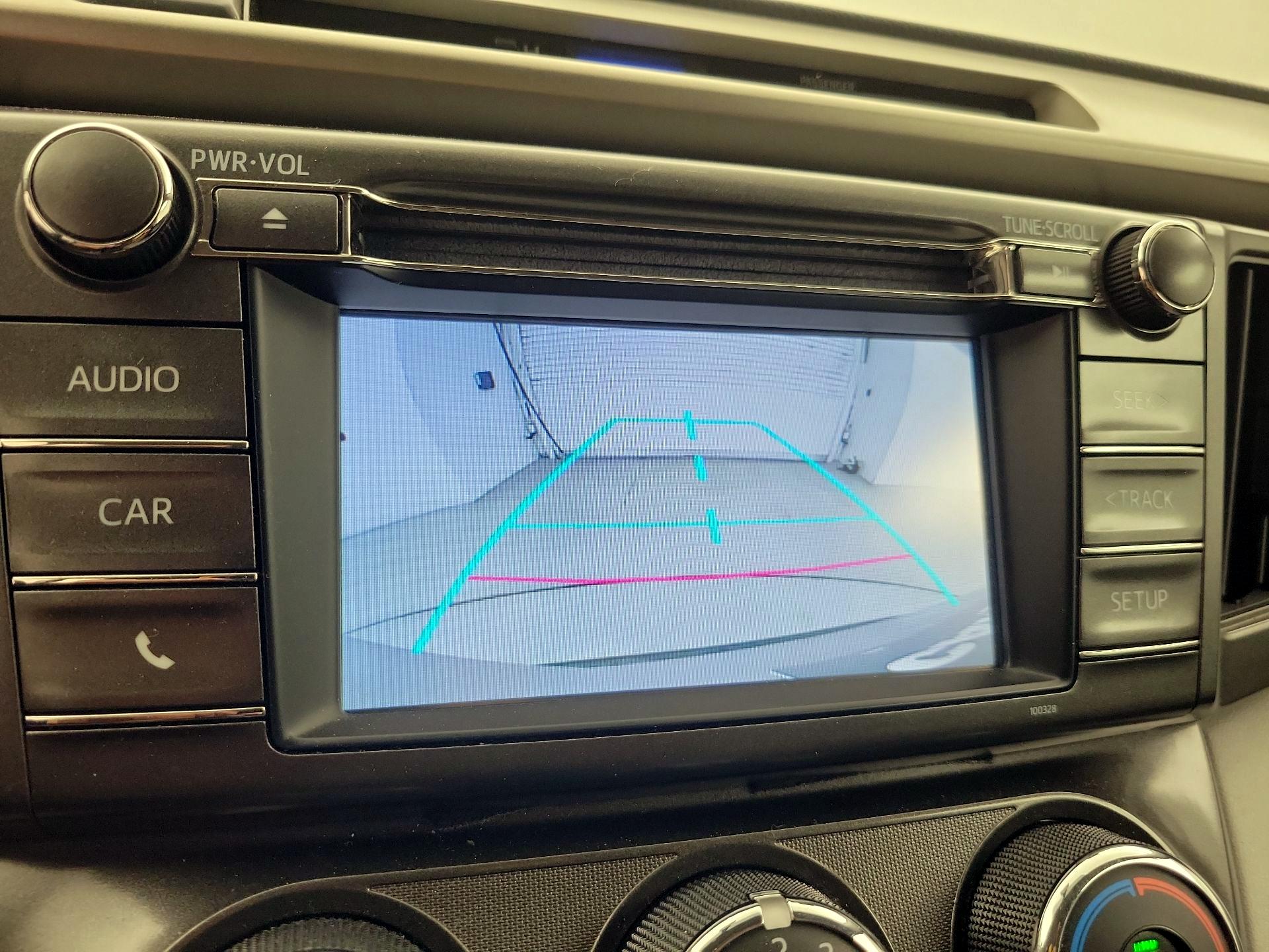 Thumbnail: 2014 Toyota RAV4 - 14