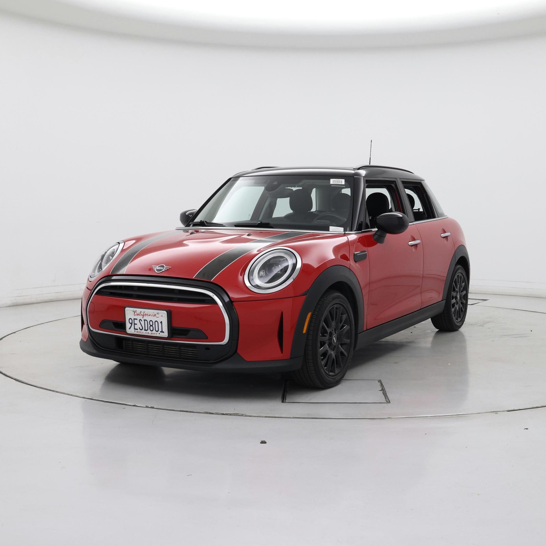 Thumbnail: 2023 MINI Cooper Hardtop - 4