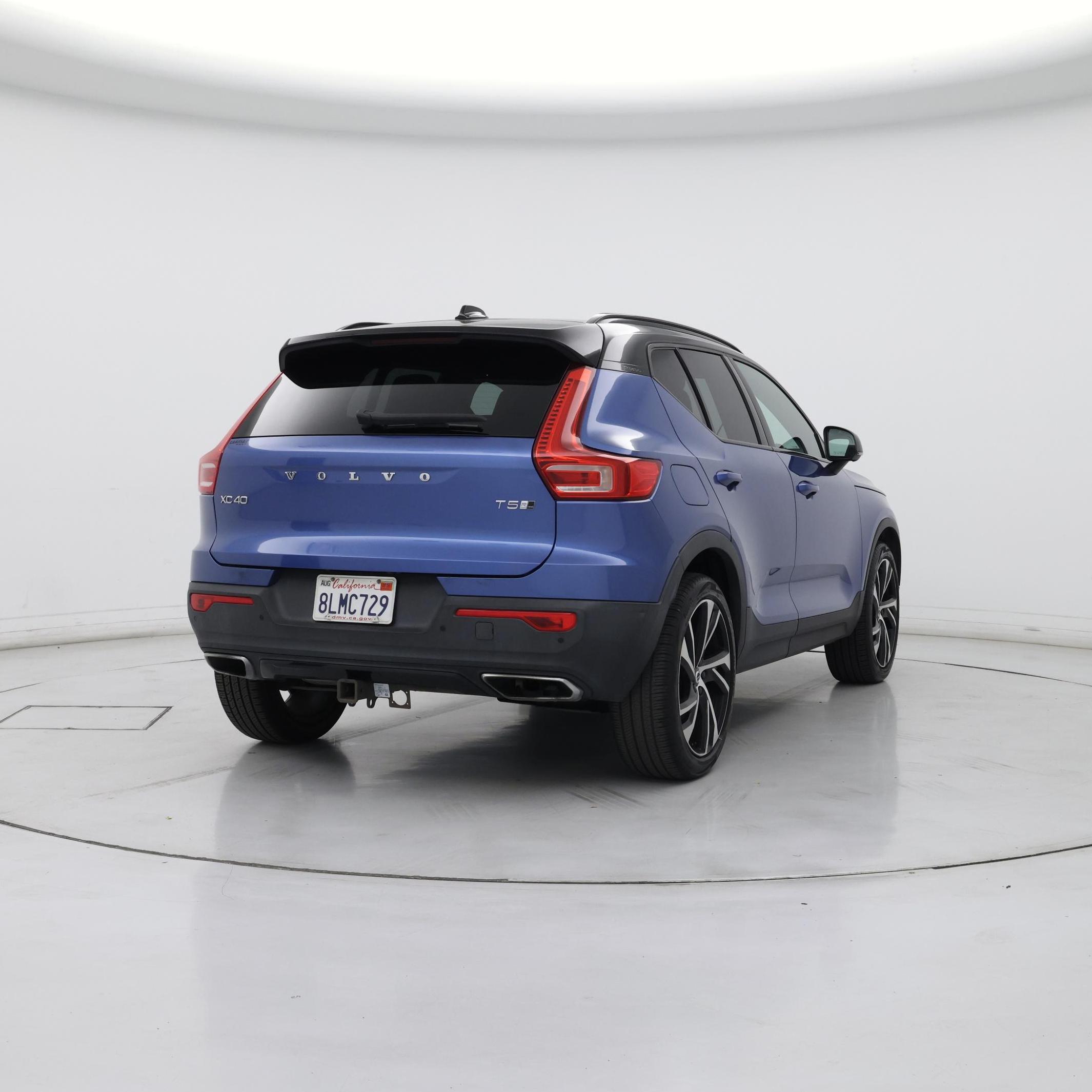 Thumbnail: 2020 Volvo XC40 - 8