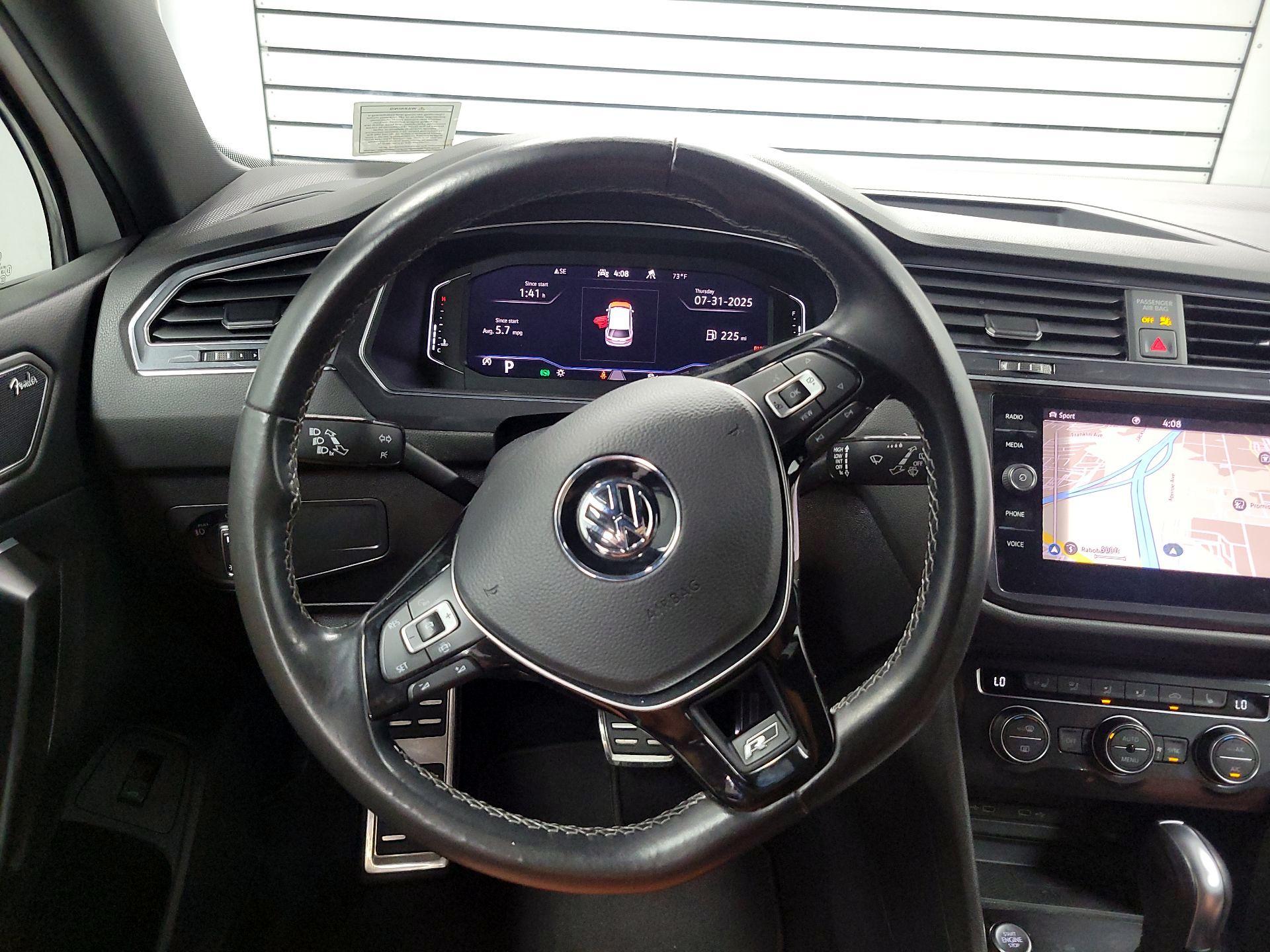 Thumbnail: 2021 Volkswagen Tiguan - 10