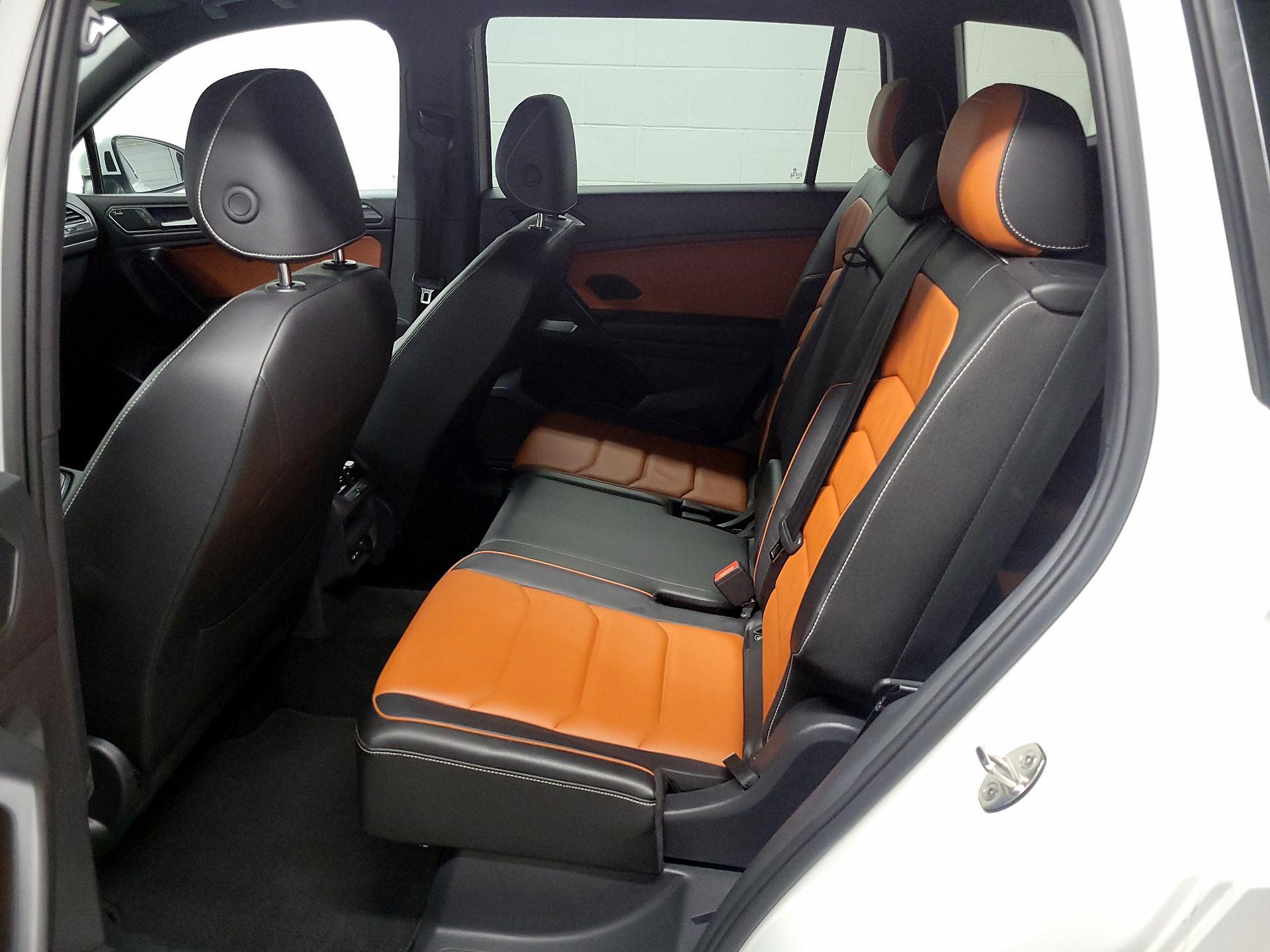 Thumbnail: 2021 Volkswagen Tiguan - 18