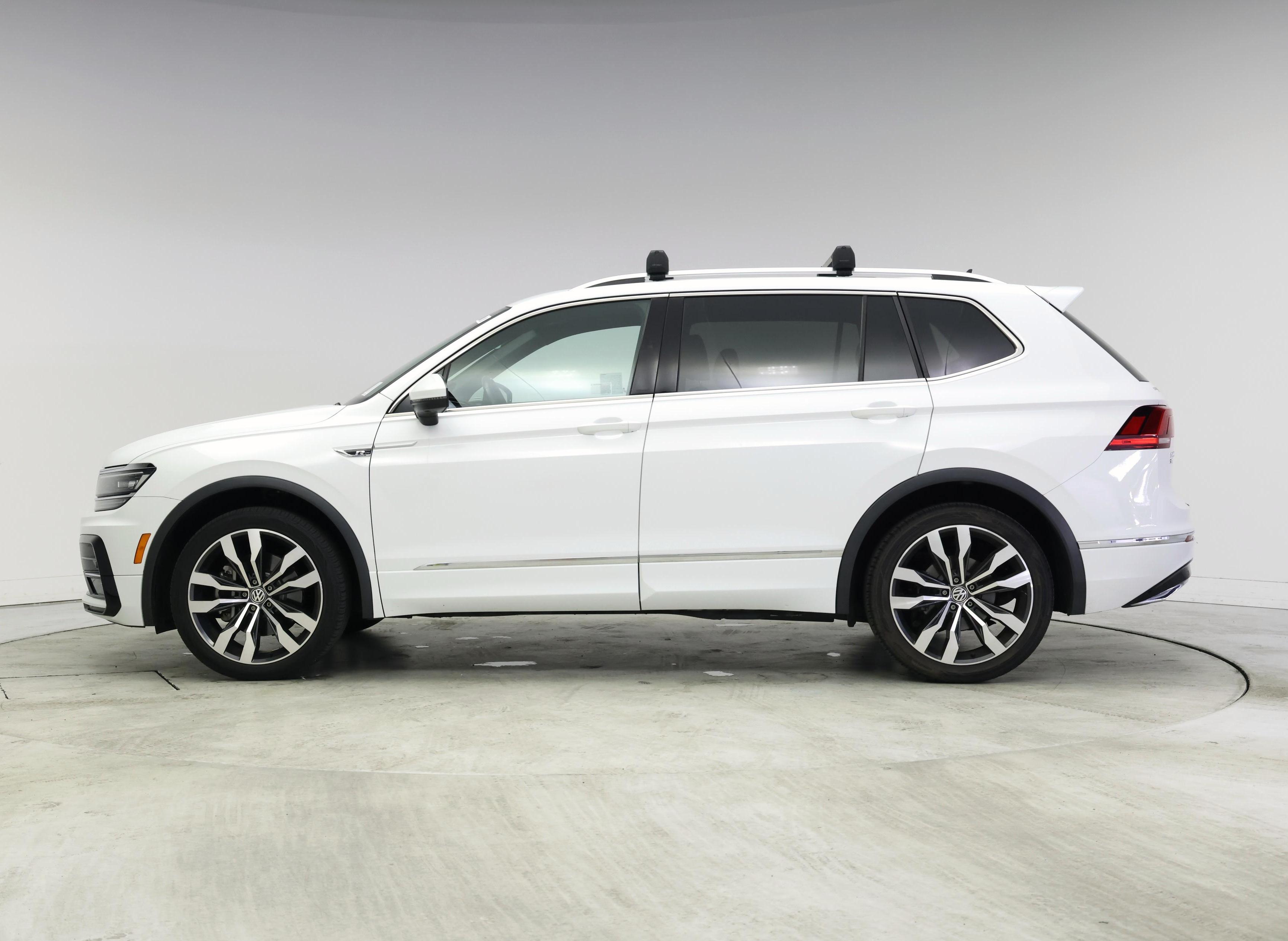Thumbnail: 2021 Volkswagen Tiguan - 3