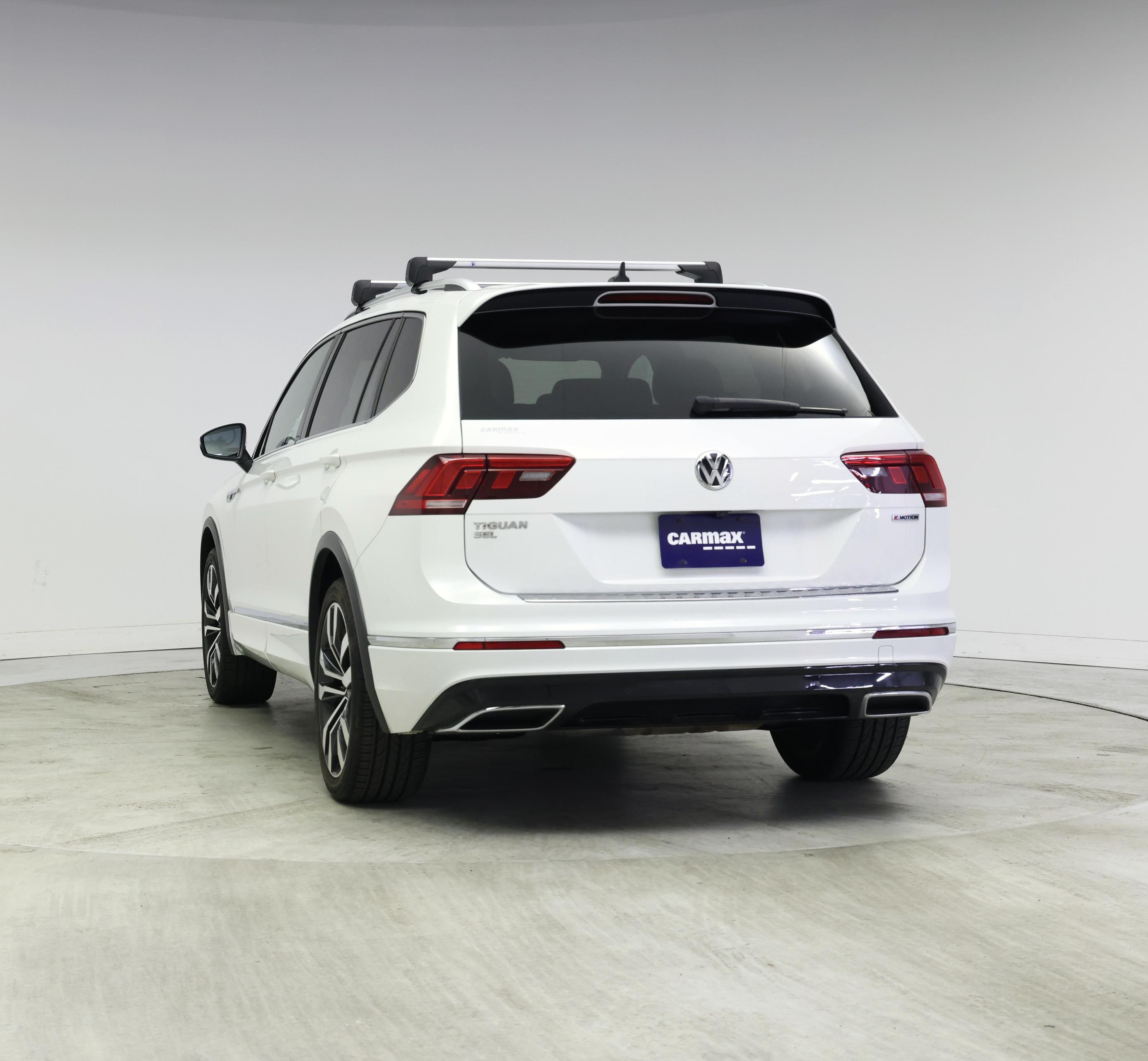 Thumbnail: 2021 Volkswagen Tiguan - 6
