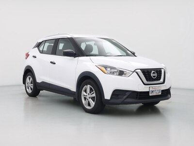 White 2018 Nissan Kicks S