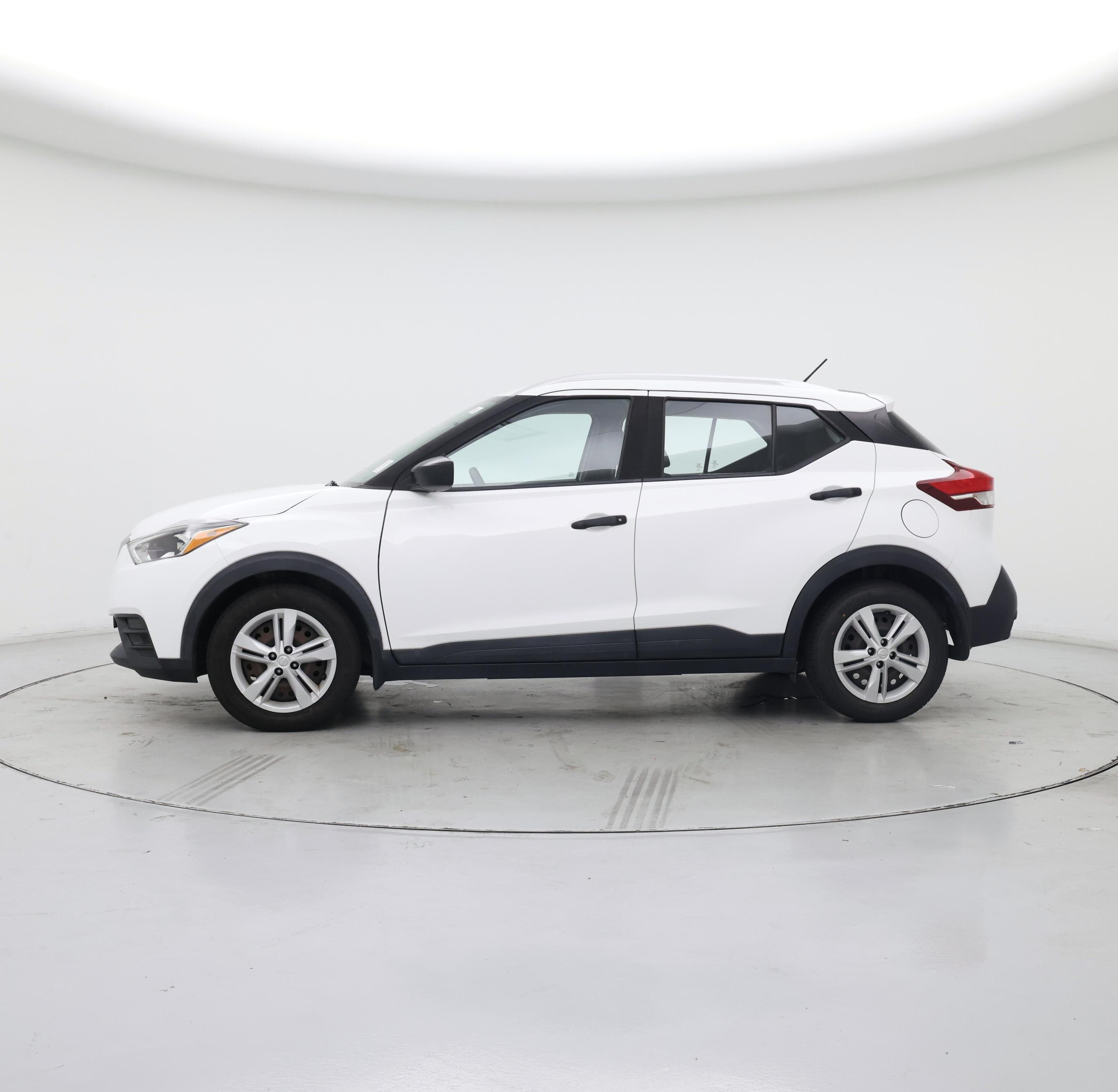 Thumbnail: 2018 Nissan Kicks - 3