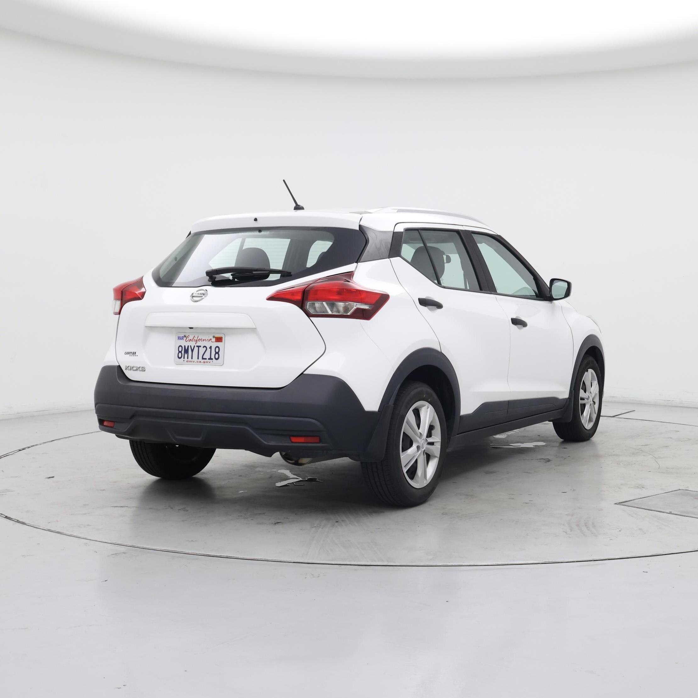 Thumbnail: 2018 Nissan Kicks - 8
