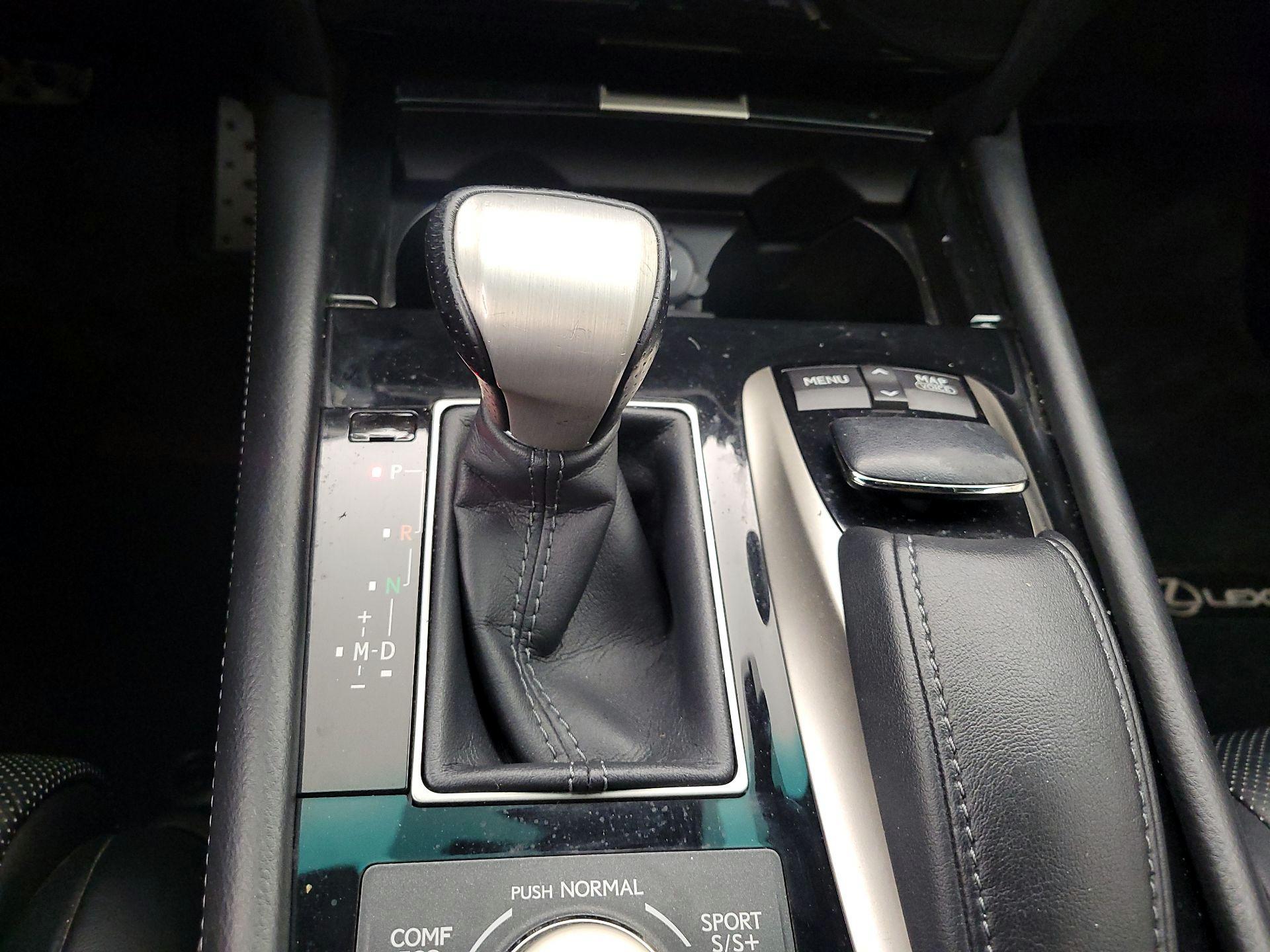 Thumbnail: 2013 Lexus LS - 17