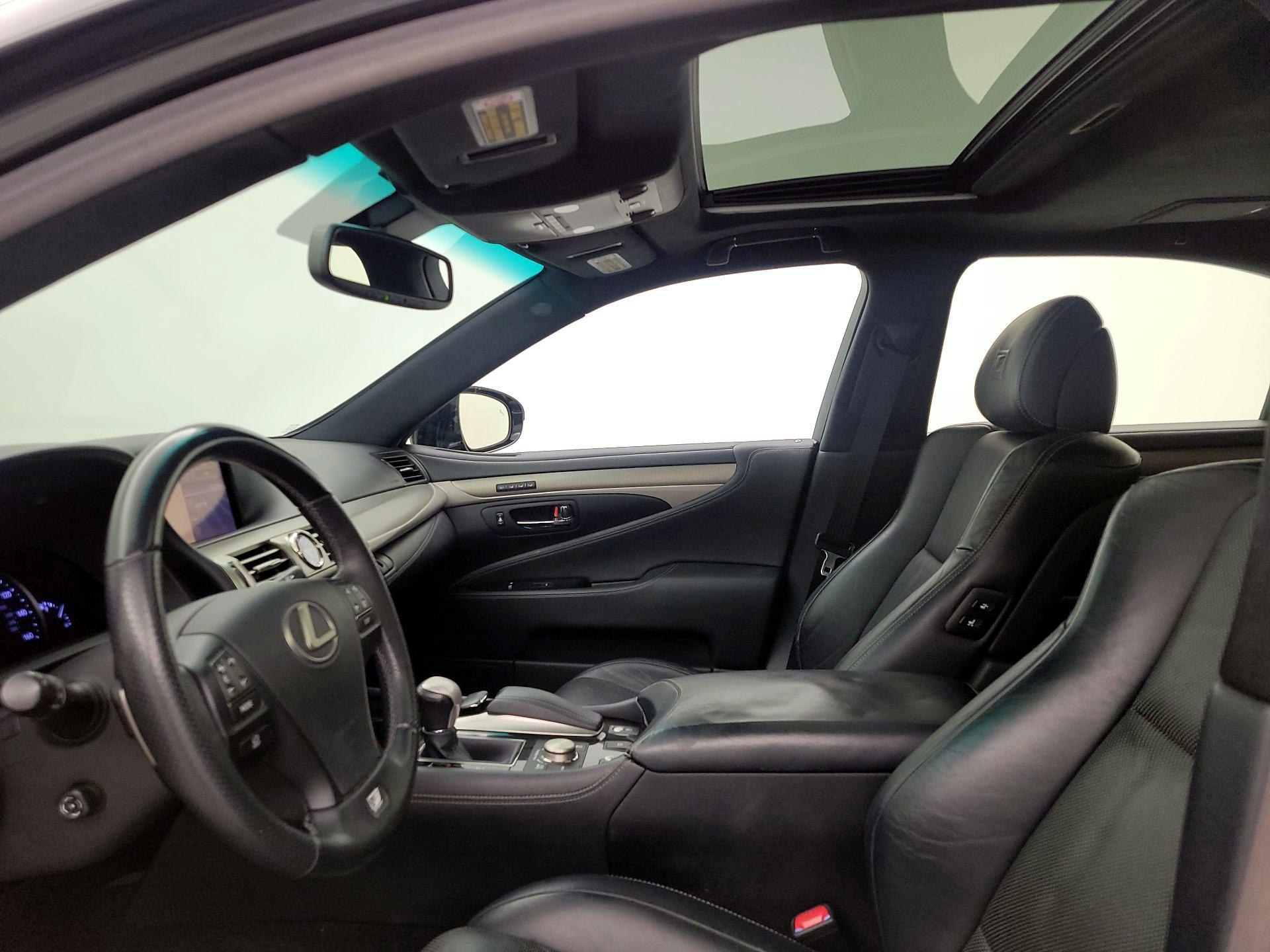 Thumbnail: 2013 Lexus LS - 19