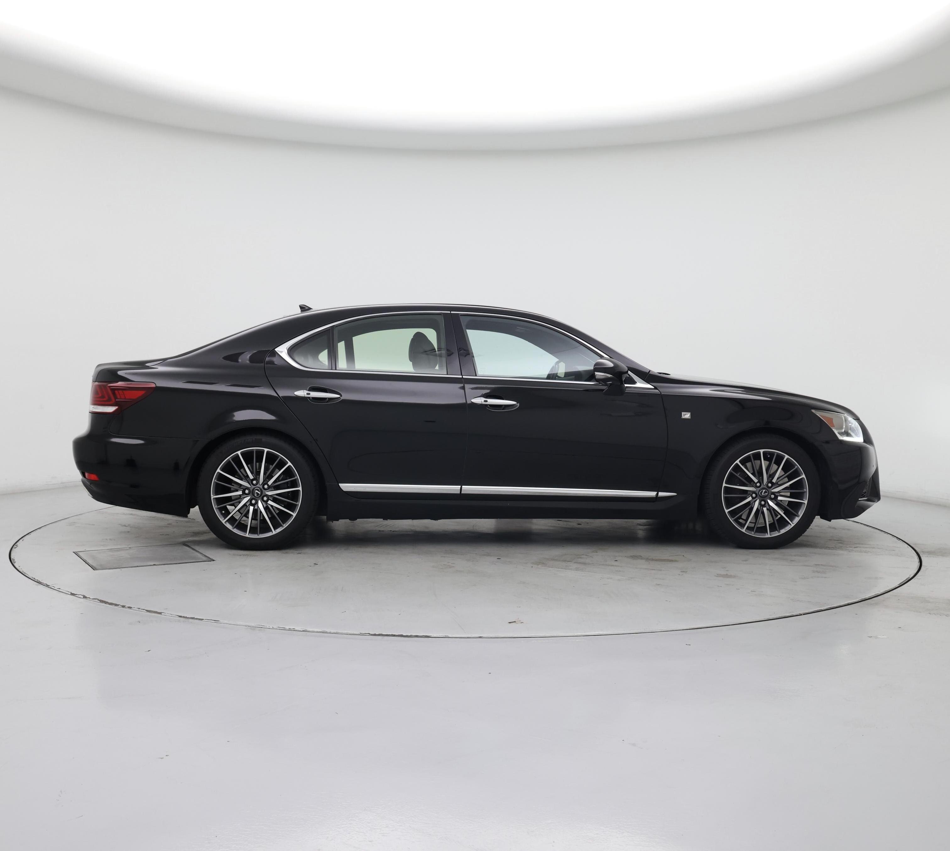 Thumbnail: 2013 Lexus LS - 7