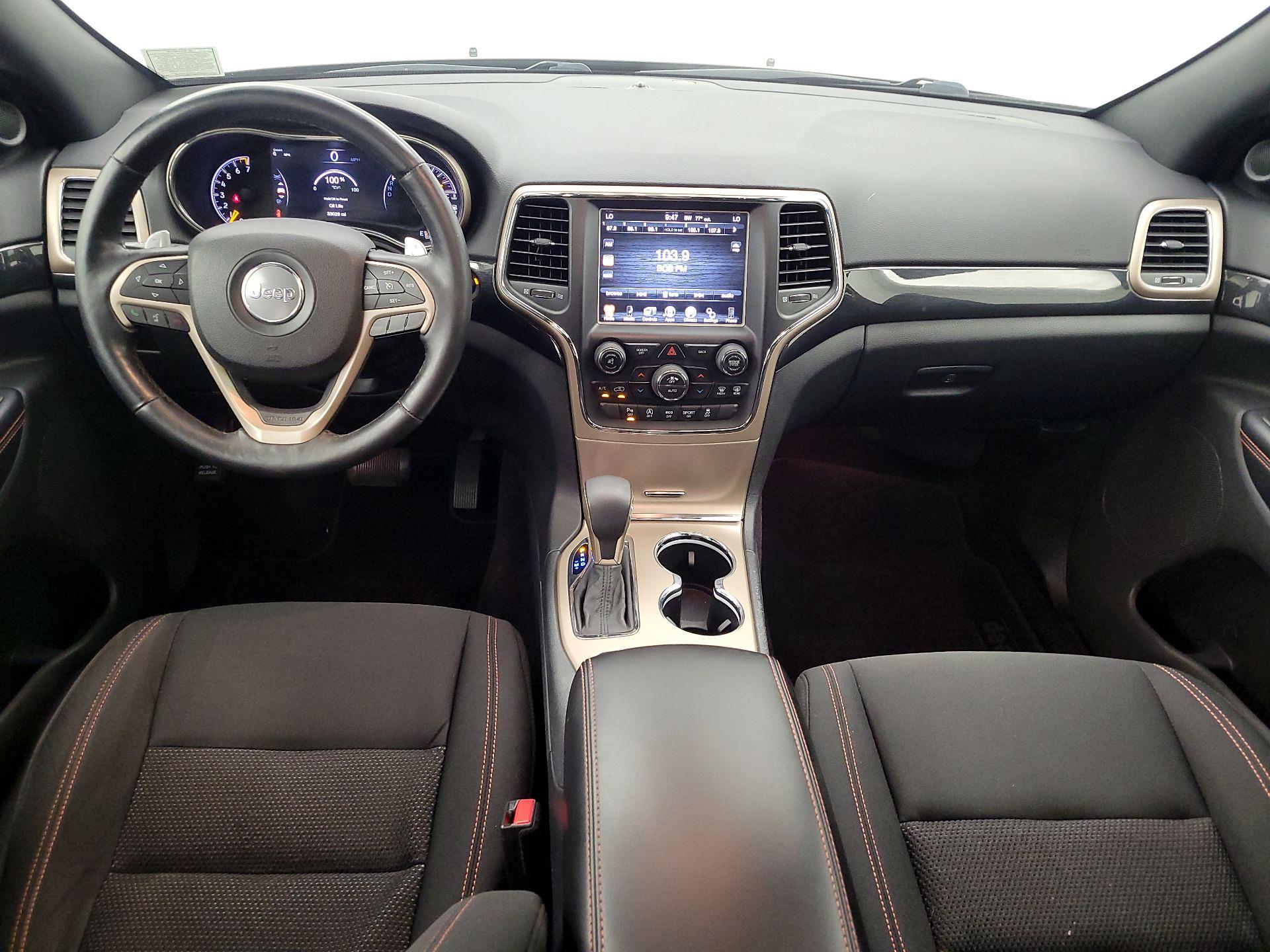 Thumbnail: 2016 Jeep Grand Cherokee - 9