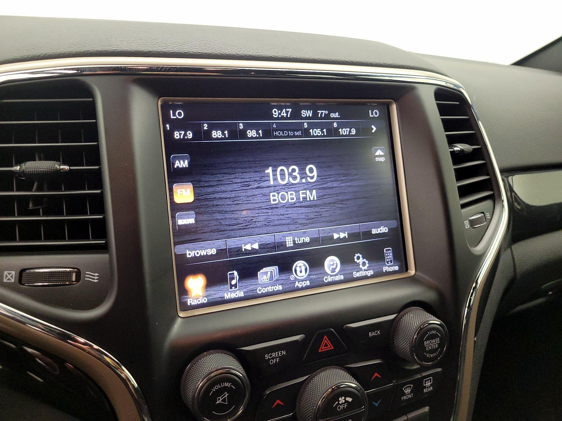 Thumbnail: 2016 Jeep Grand Cherokee - 15