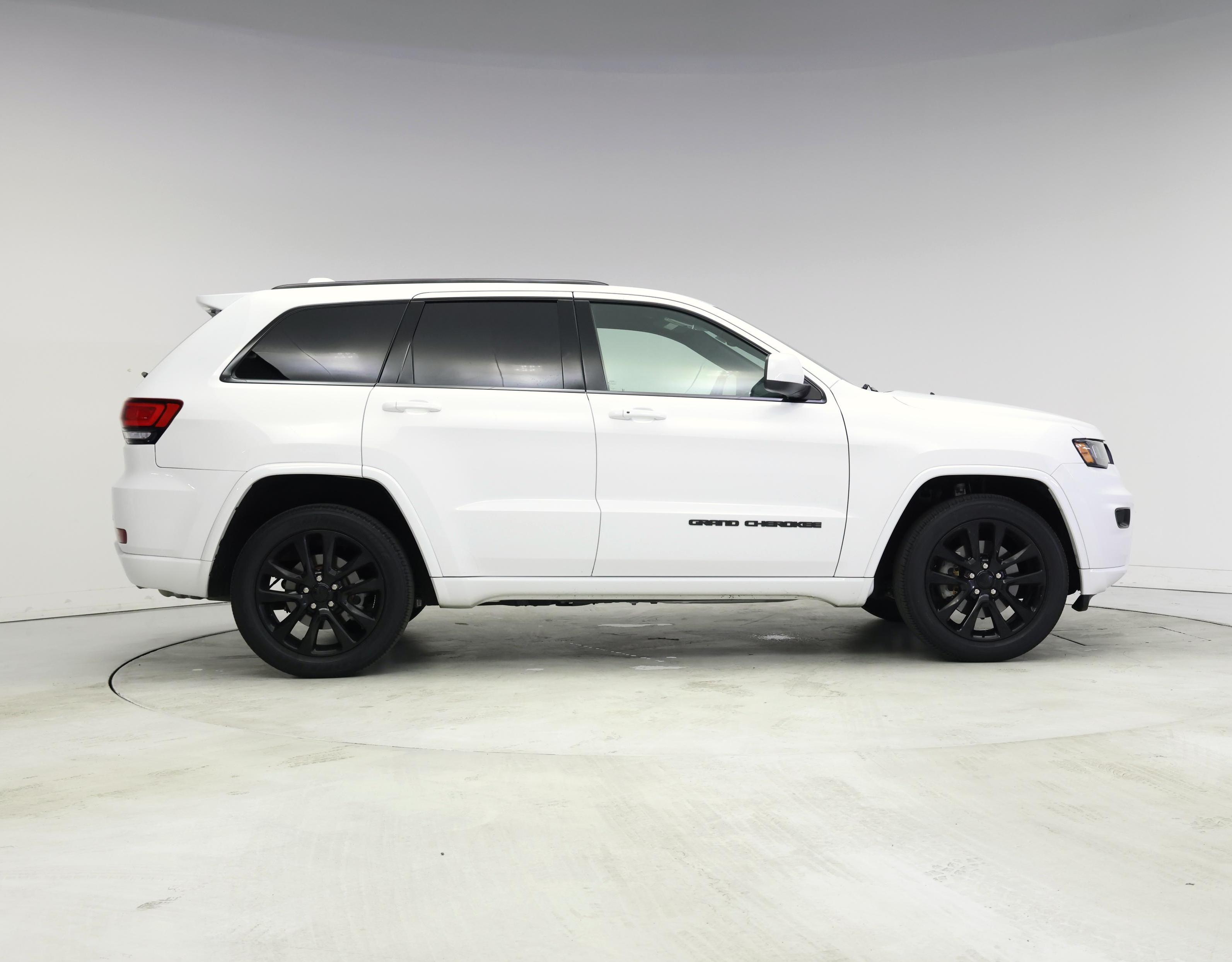 Thumbnail: 2021 Jeep Grand Cherokee - 7