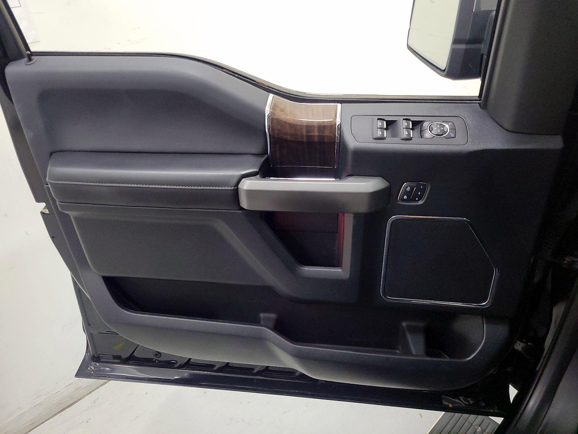 Thumbnail: 2016 Ford F-150 - 12