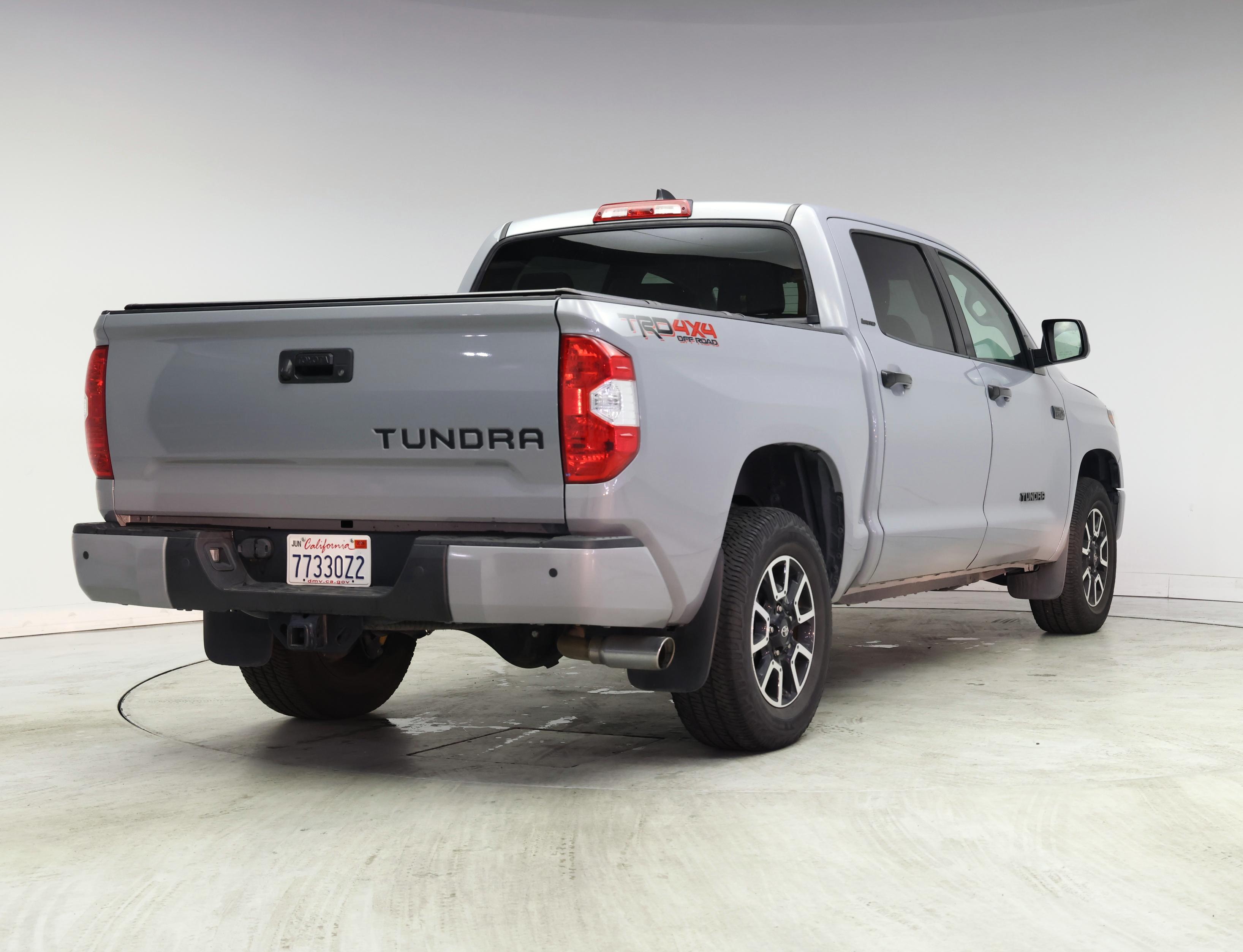 Thumbnail: 2020 Toyota Tundra - 8