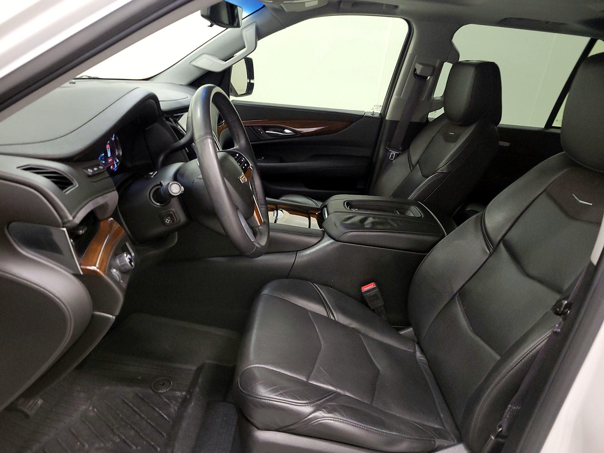 Thumbnail: 2017 Cadillac Escalade - 11