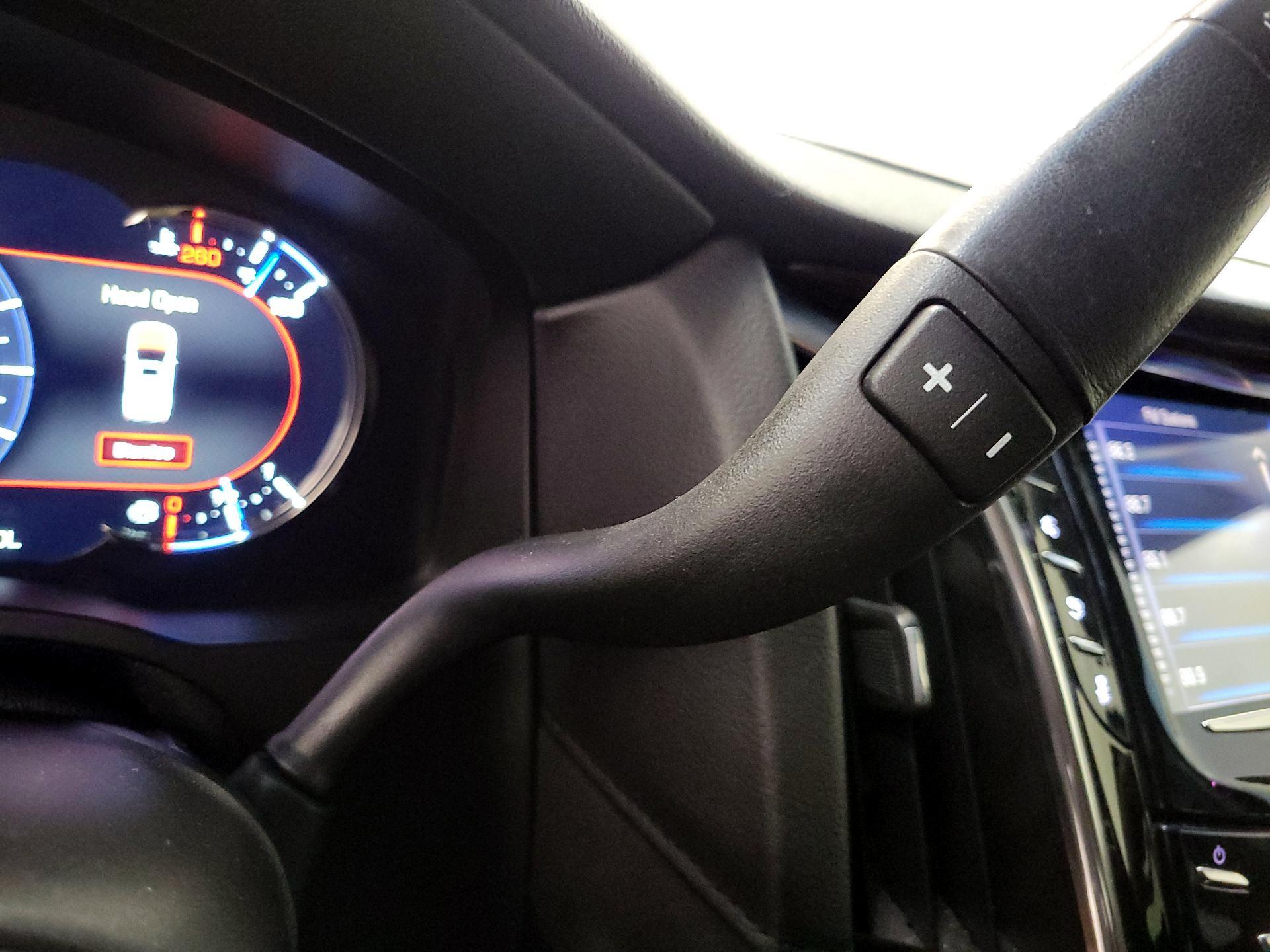 Thumbnail: 2017 Cadillac Escalade - 17