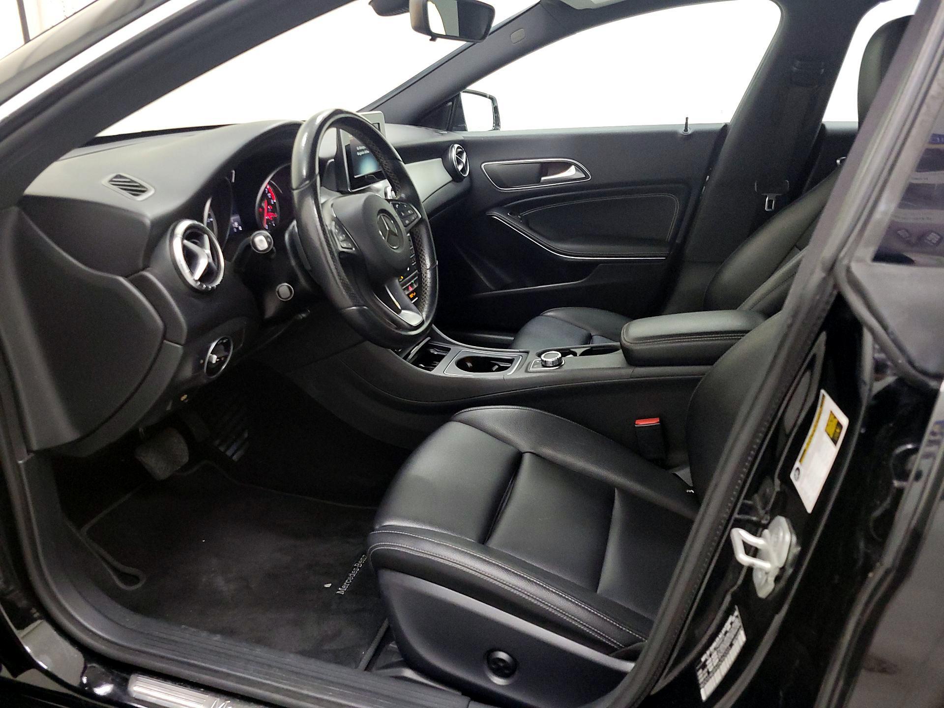 Thumbnail: 2016 Mercedes-Benz CLA - 11