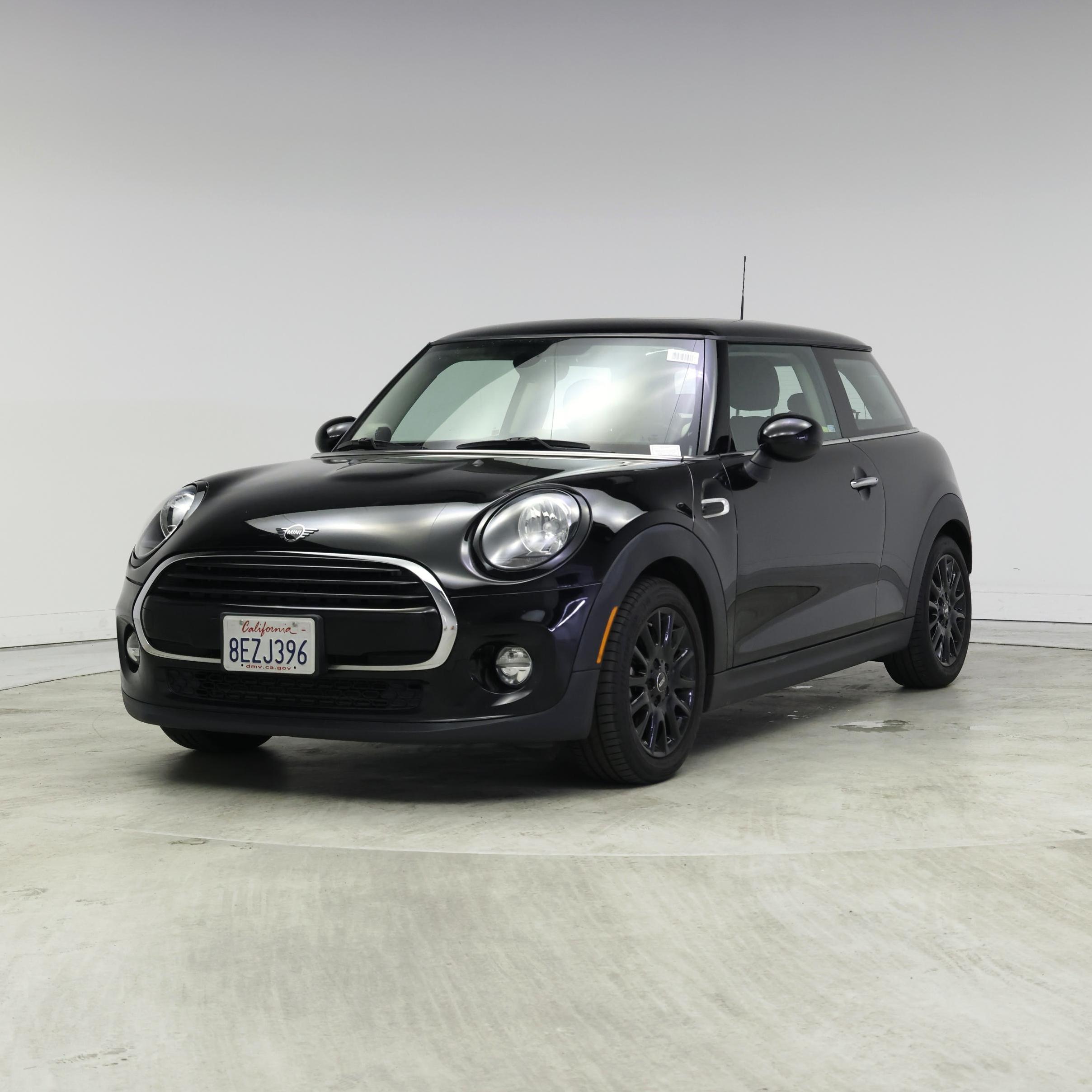 Thumbnail: 2019 MINI Cooper Hardtop - 4