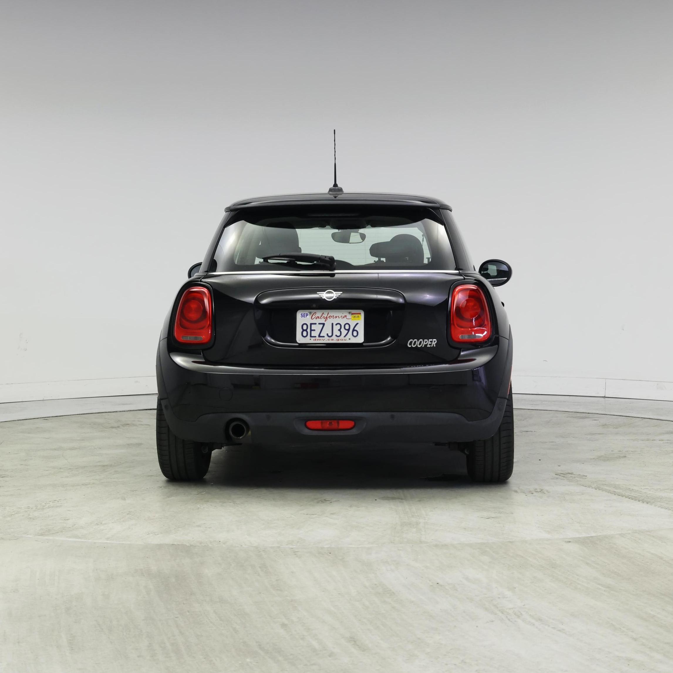 Thumbnail: 2019 MINI Cooper Hardtop - 6