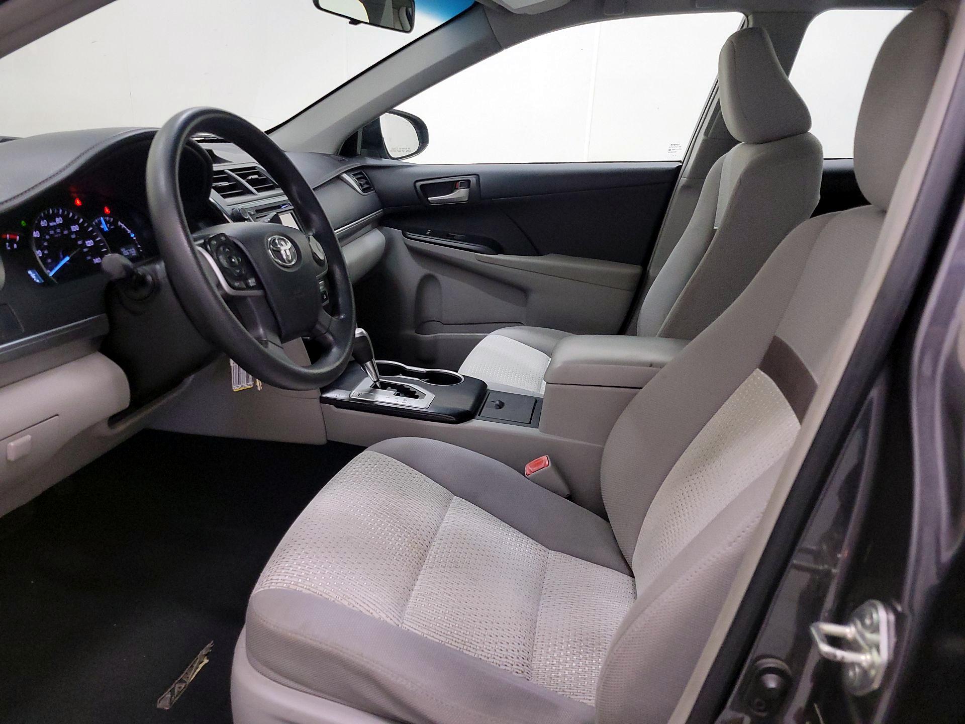 Thumbnail: 2014 Toyota Camry - 11
