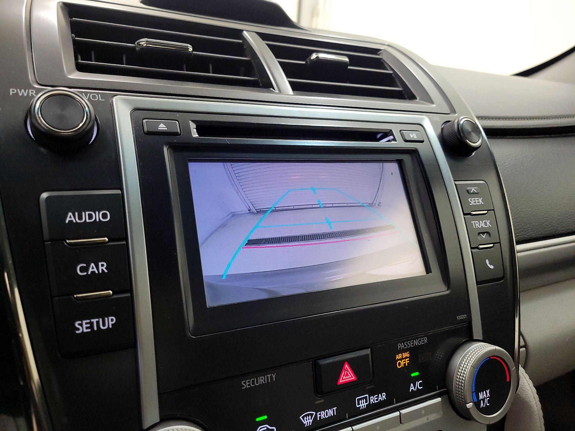 Thumbnail: 2014 Toyota Camry - 14