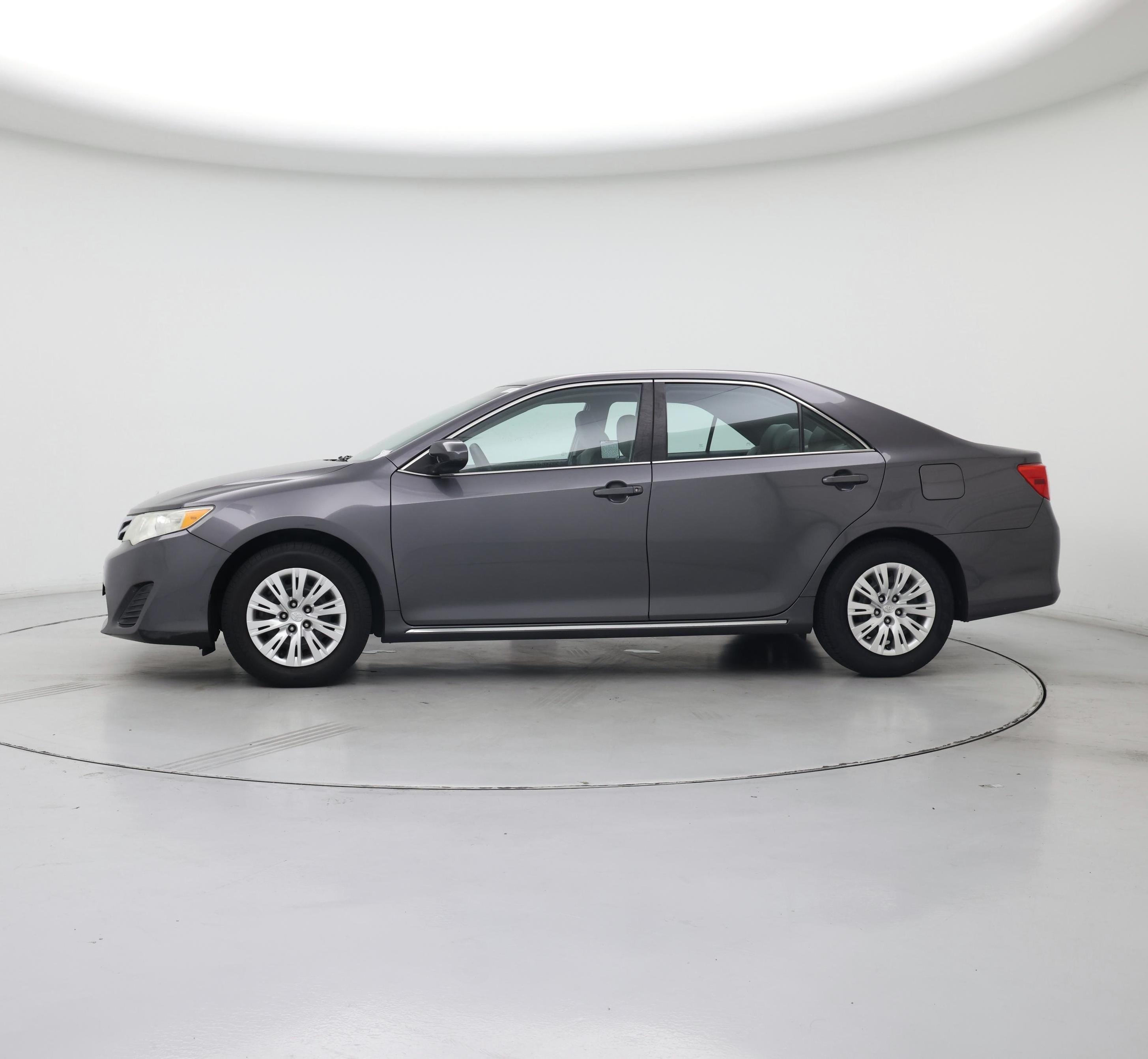 Thumbnail: 2014 Toyota Camry - 3