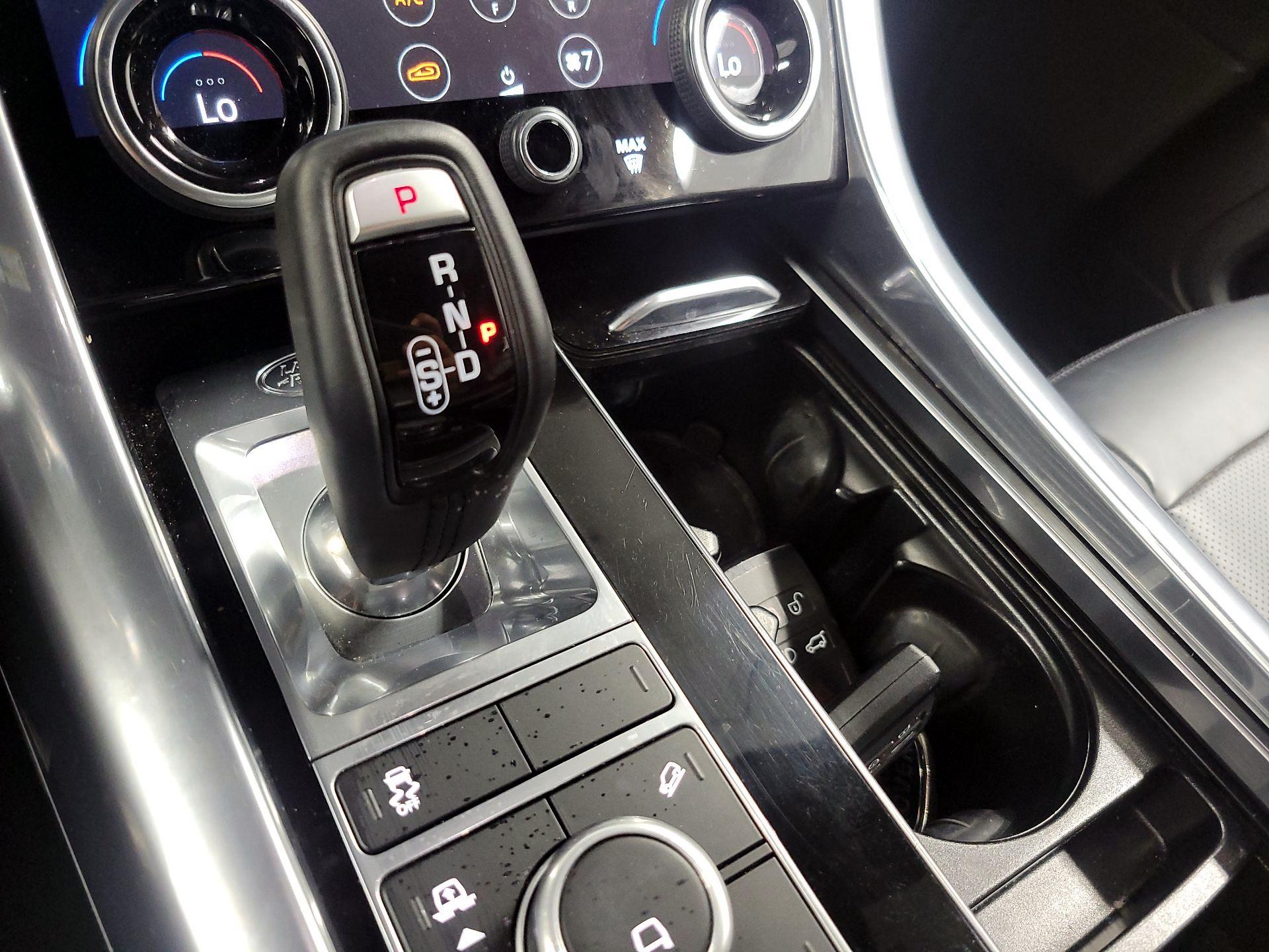Thumbnail: 2021 Land Rover Range Rover Sport - 16