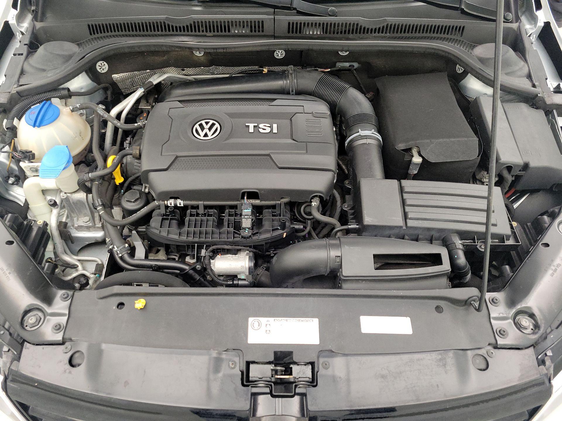 Thumbnail: 2014 Volkswagen Jetta - 20