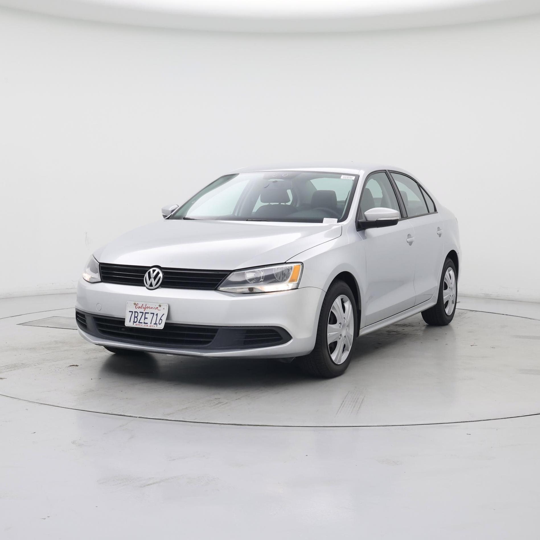 Thumbnail: 2014 Volkswagen Jetta - 4