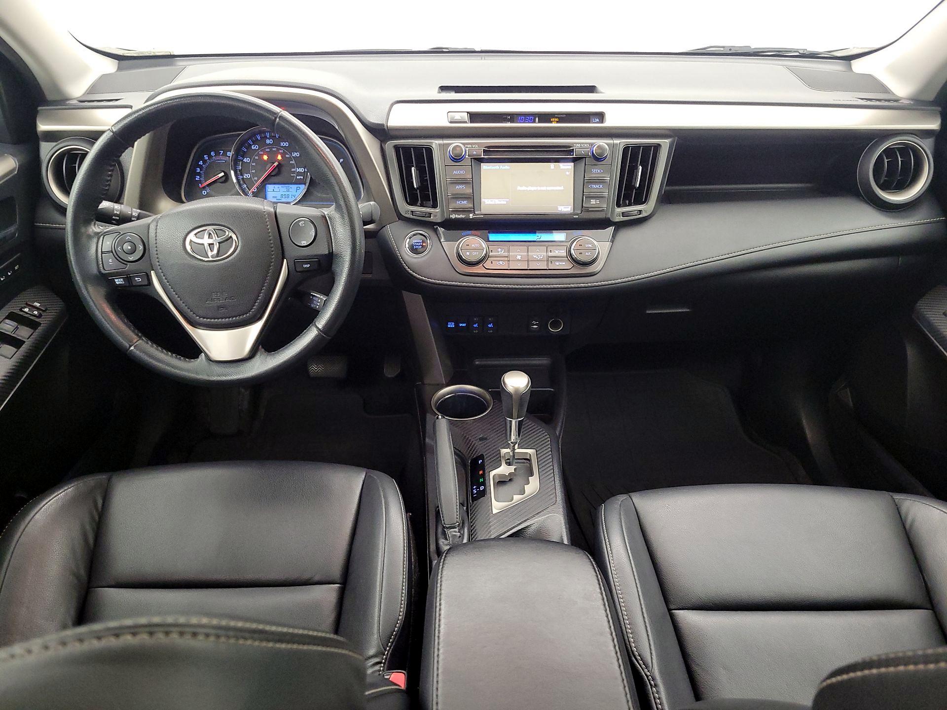 Thumbnail: 2015 Toyota RAV4 - 9