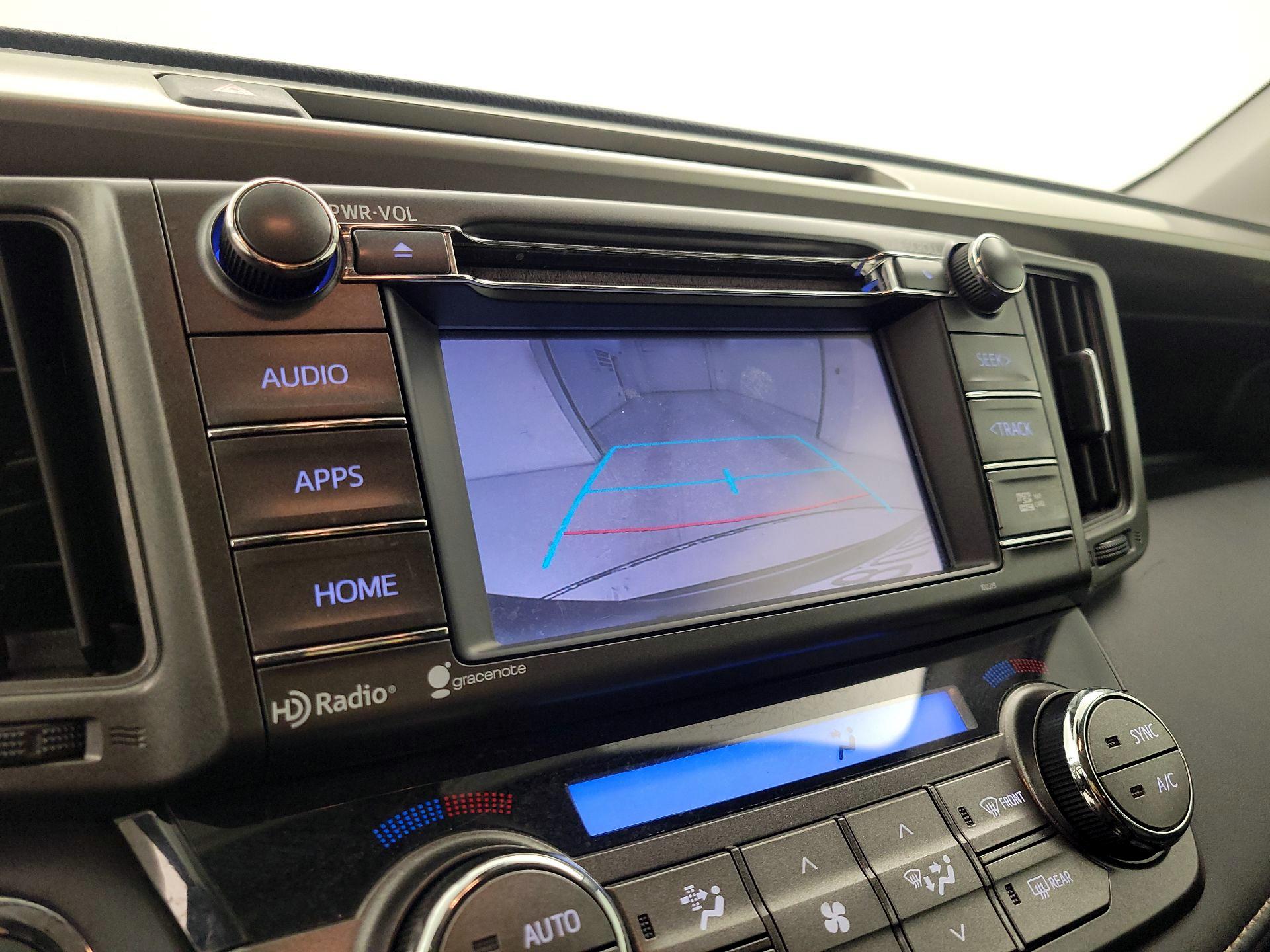 Thumbnail: 2015 Toyota RAV4 - 14