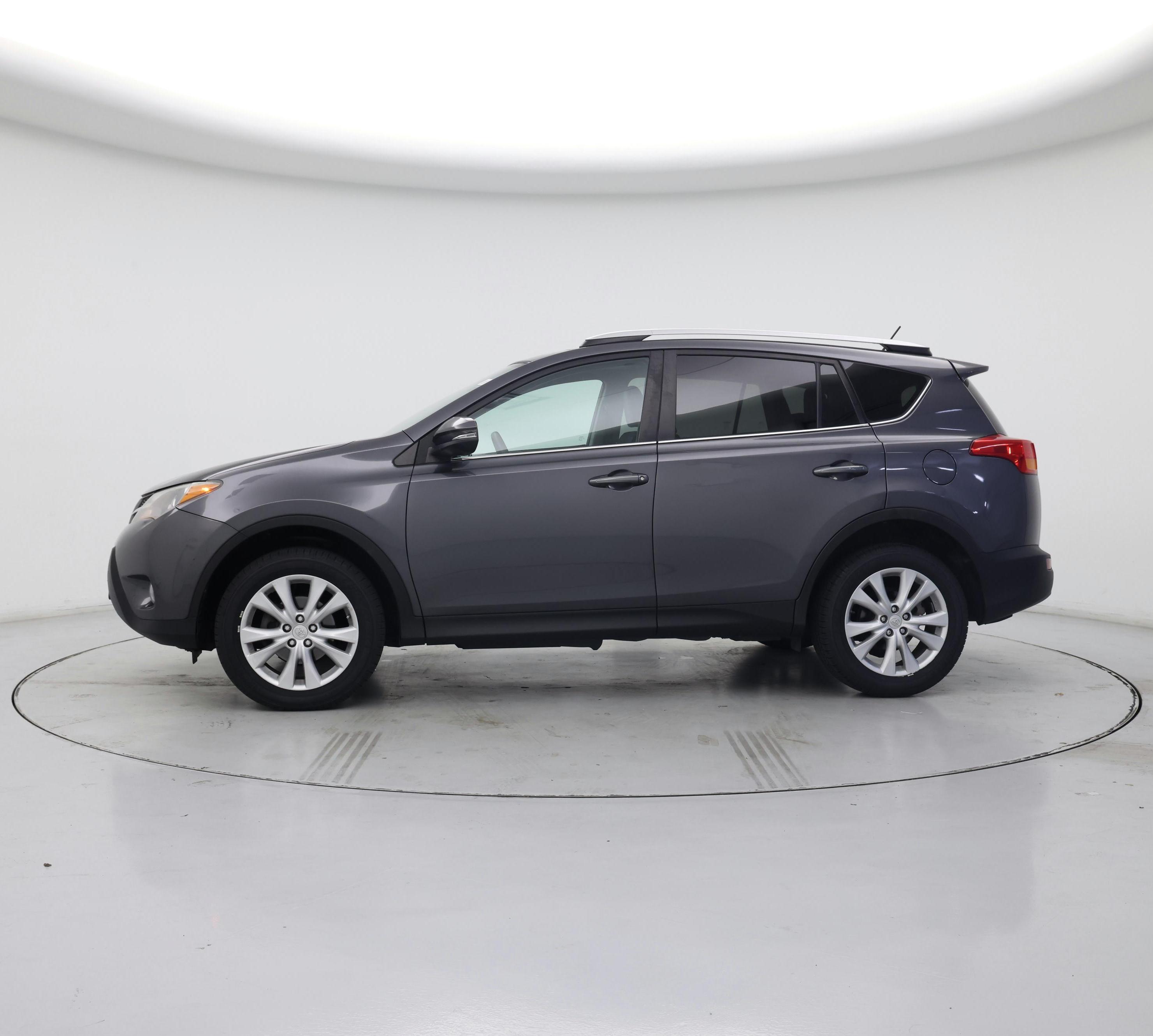 Thumbnail: 2015 Toyota RAV4 - 3
