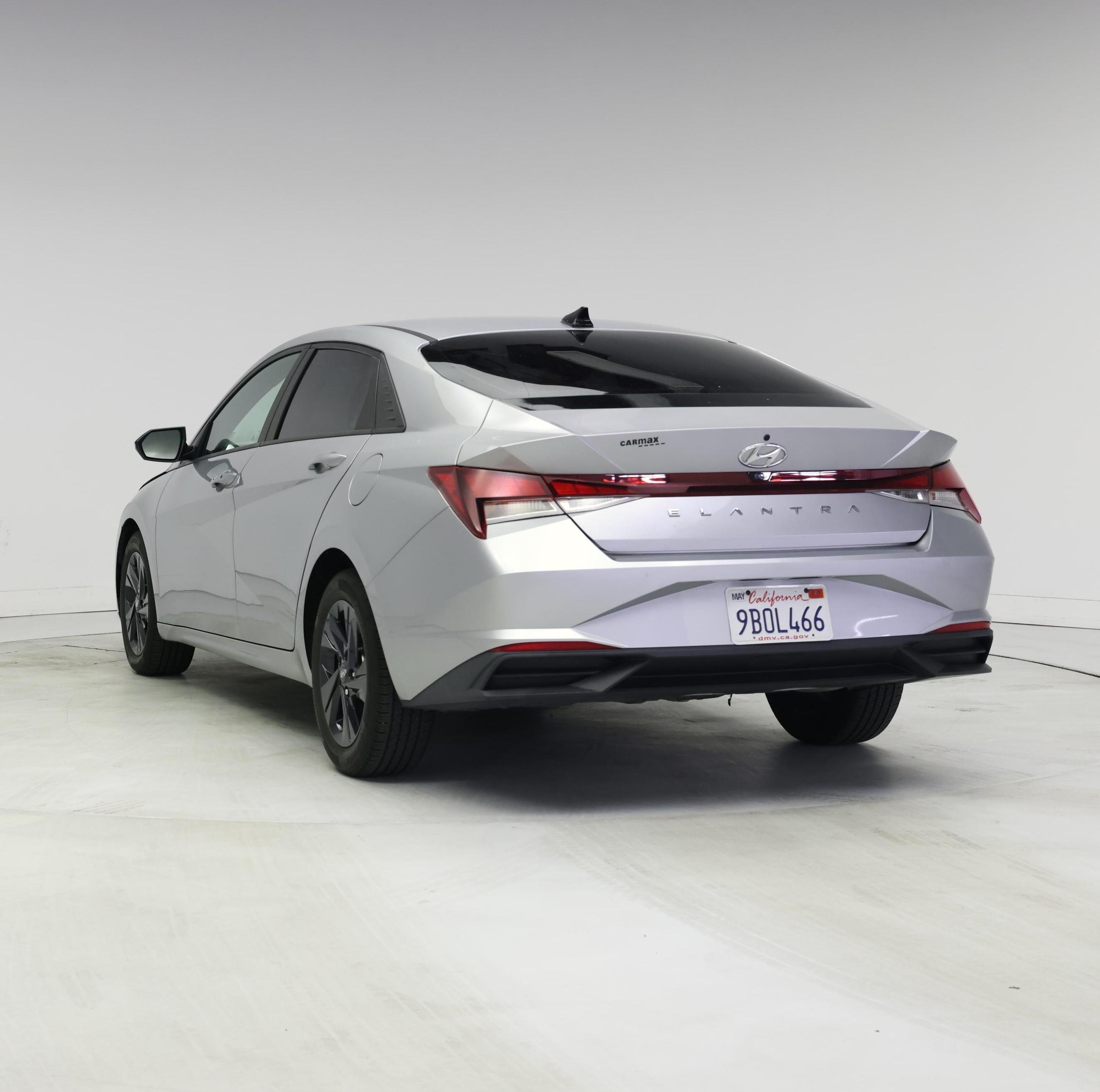Thumbnail: 2022 Hyundai Elantra - 2