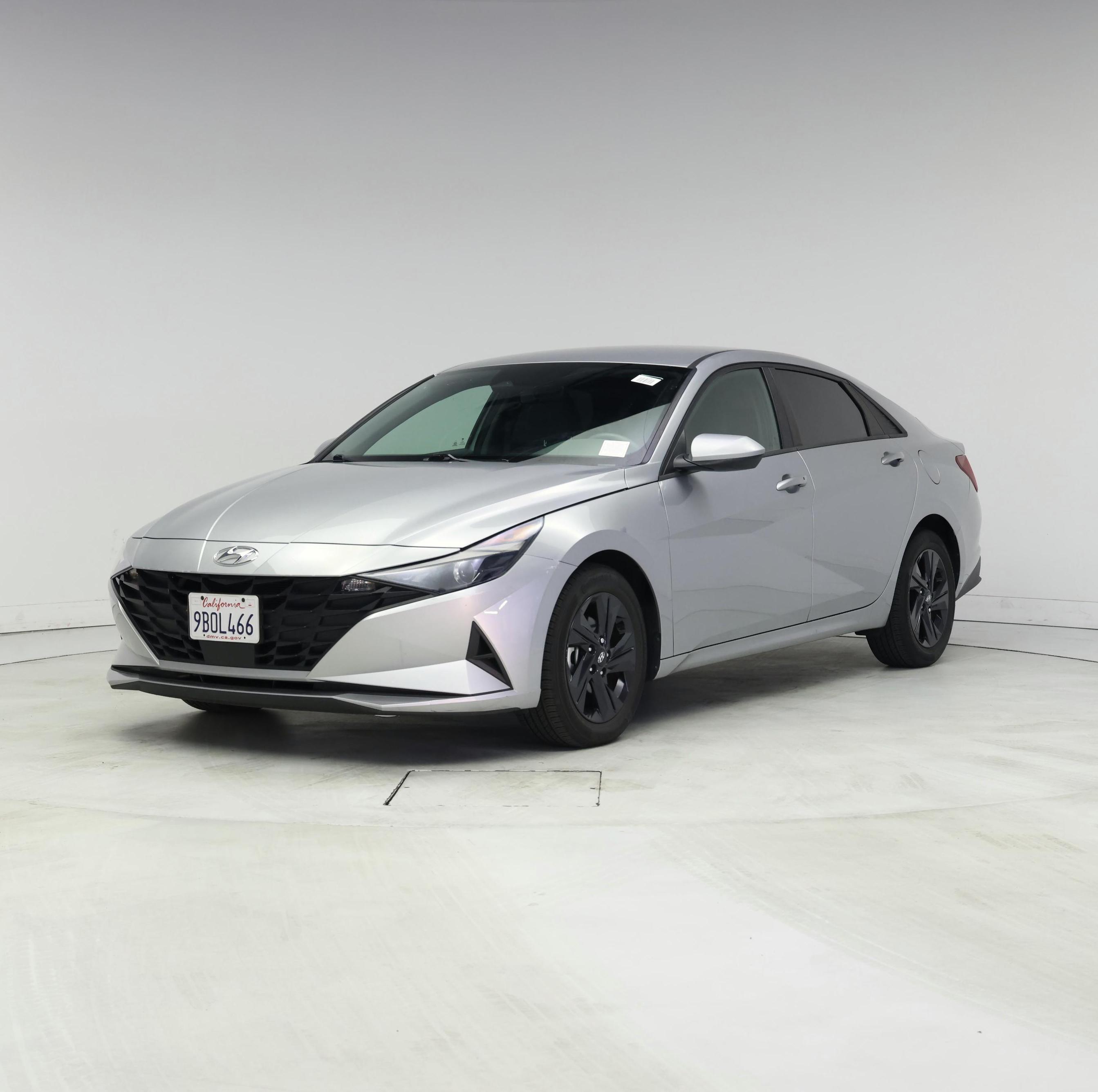 Thumbnail: 2022 Hyundai Elantra - 4