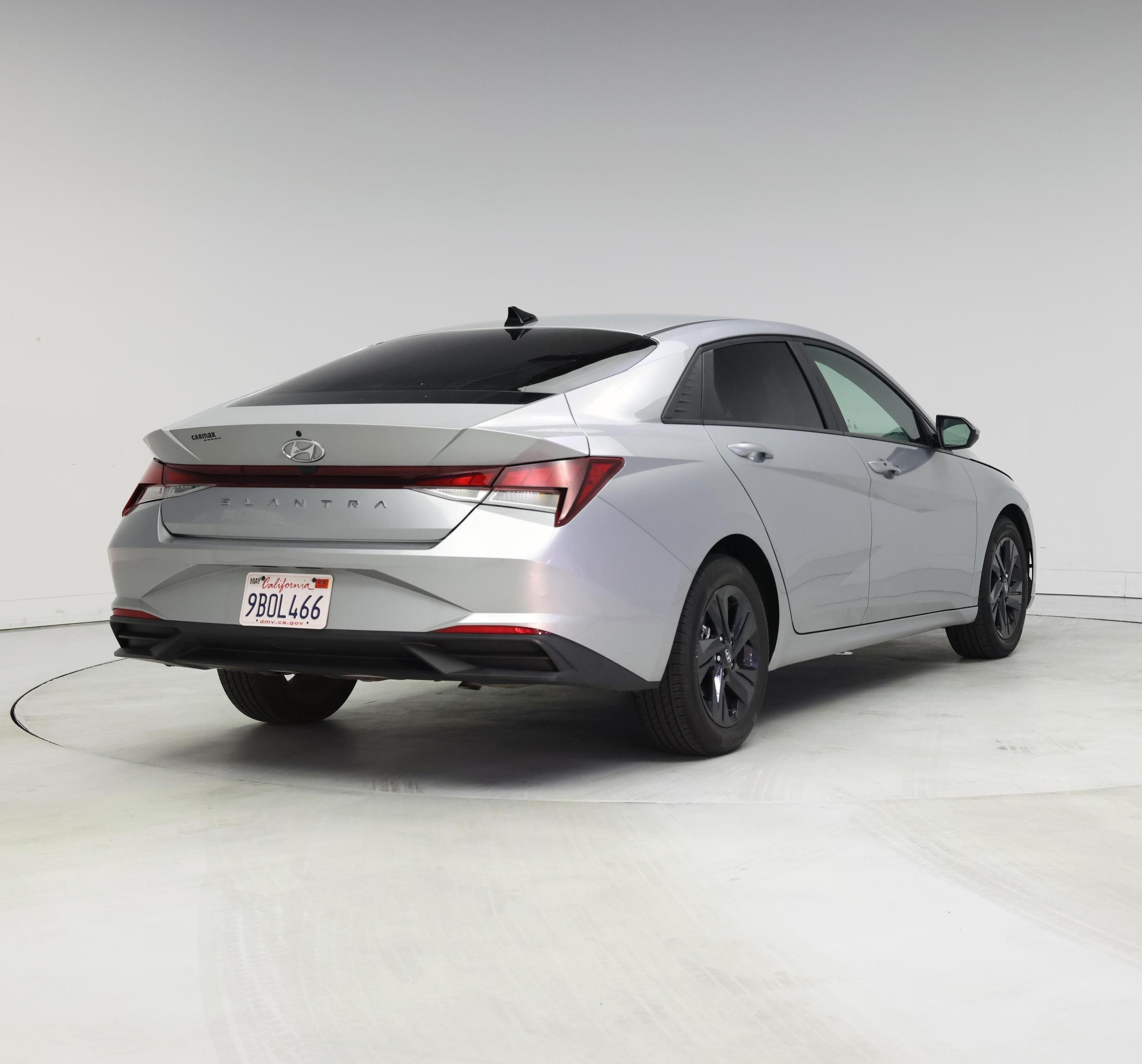 Thumbnail: 2022 Hyundai Elantra - 8