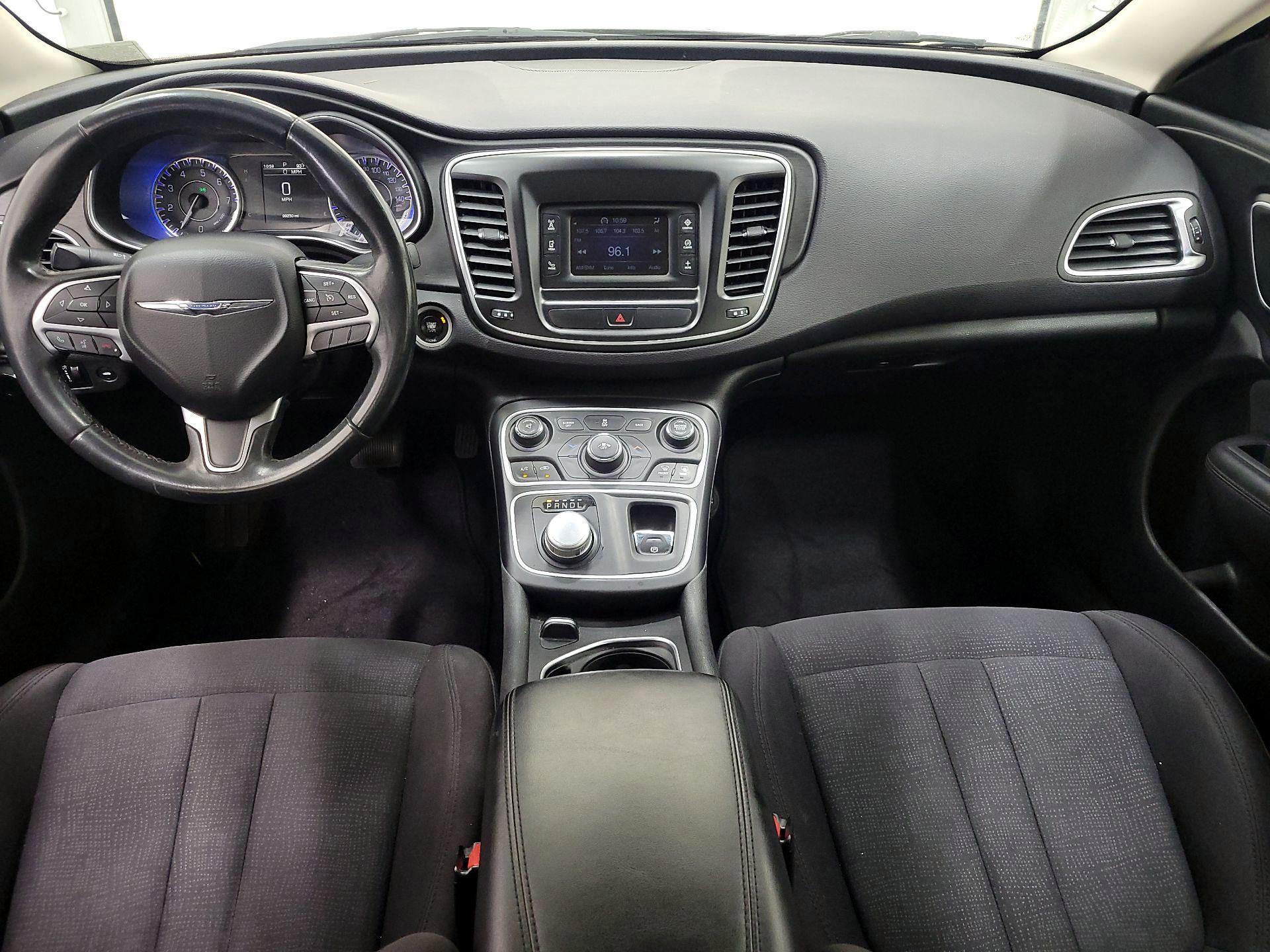 Thumbnail: 2015 Chrysler 200 - 9
