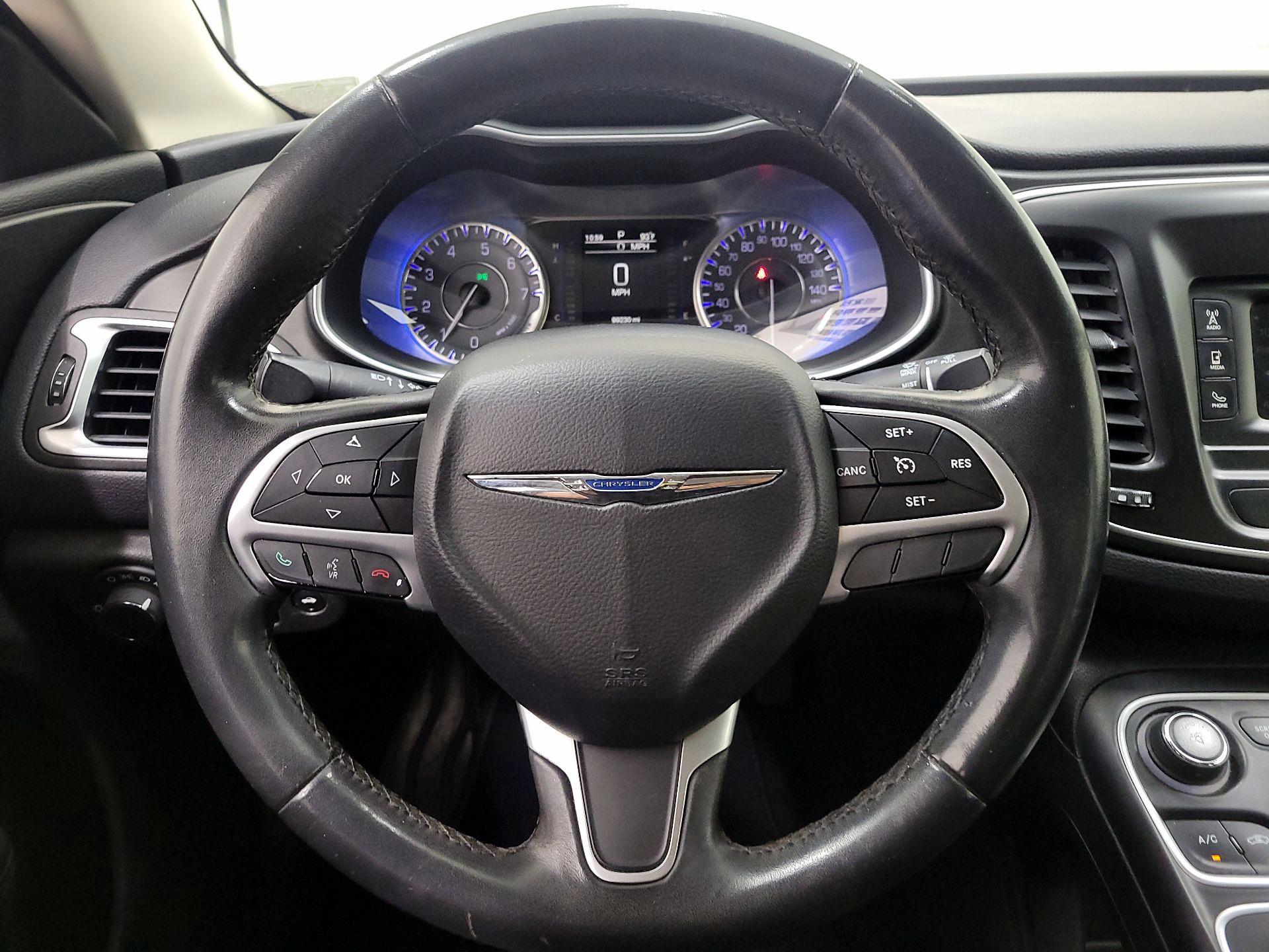 Thumbnail: 2015 Chrysler 200 - 10