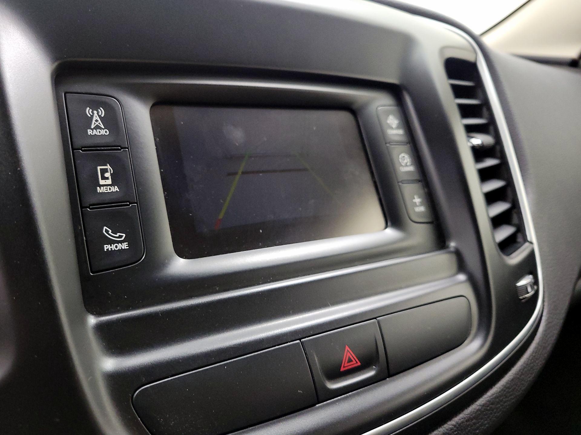 Thumbnail: 2015 Chrysler 200 - 14
