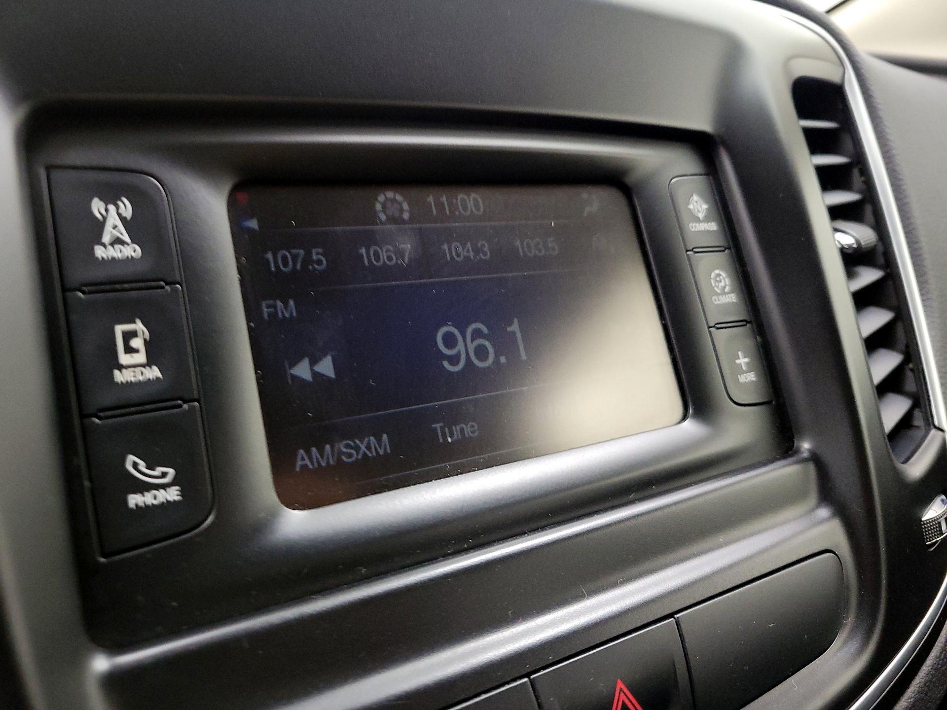 Thumbnail: 2015 Chrysler 200 - 15