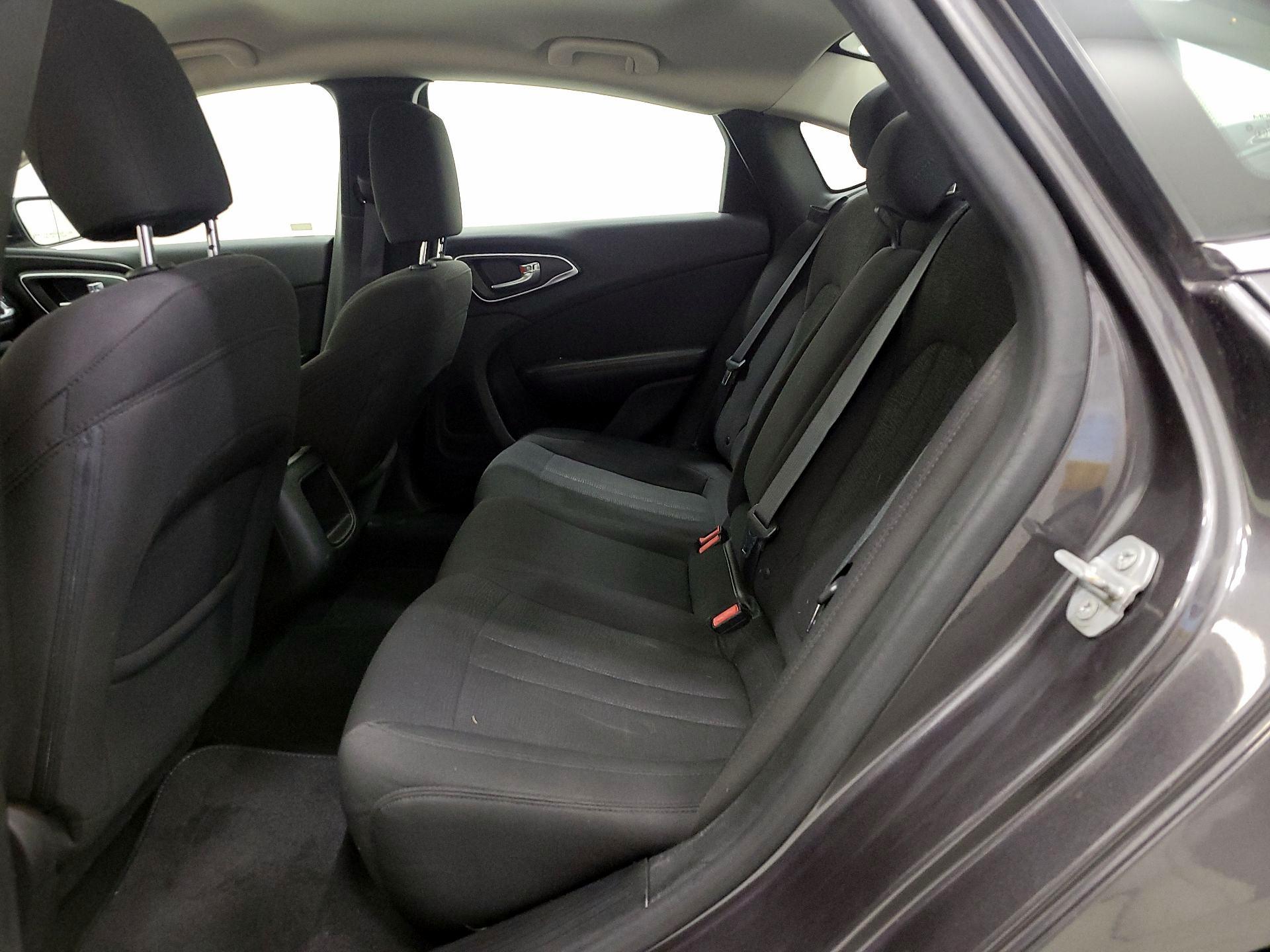 Thumbnail: 2015 Chrysler 200 - 19
