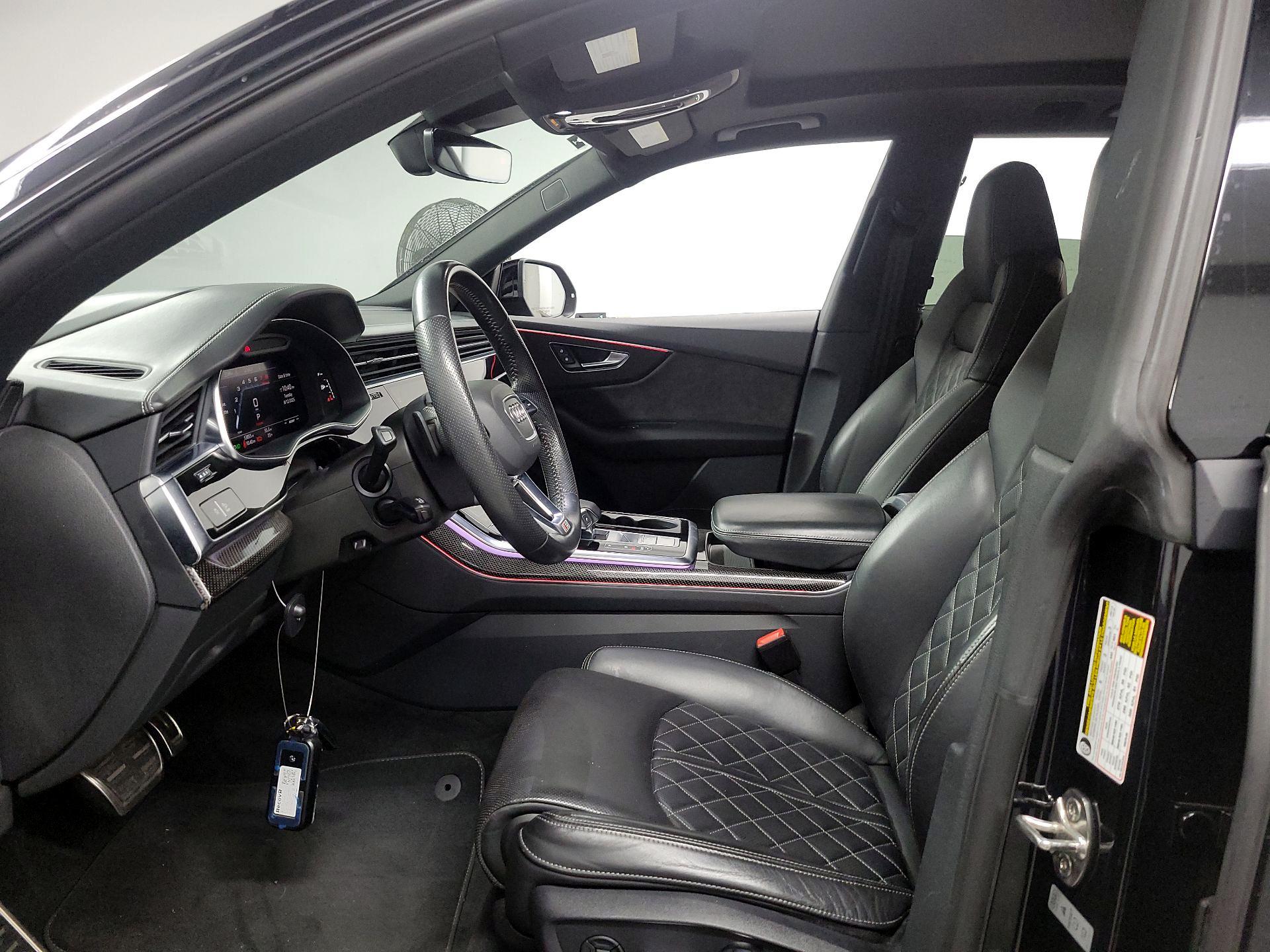 Thumbnail: 2020 Audi SQ8 - 11