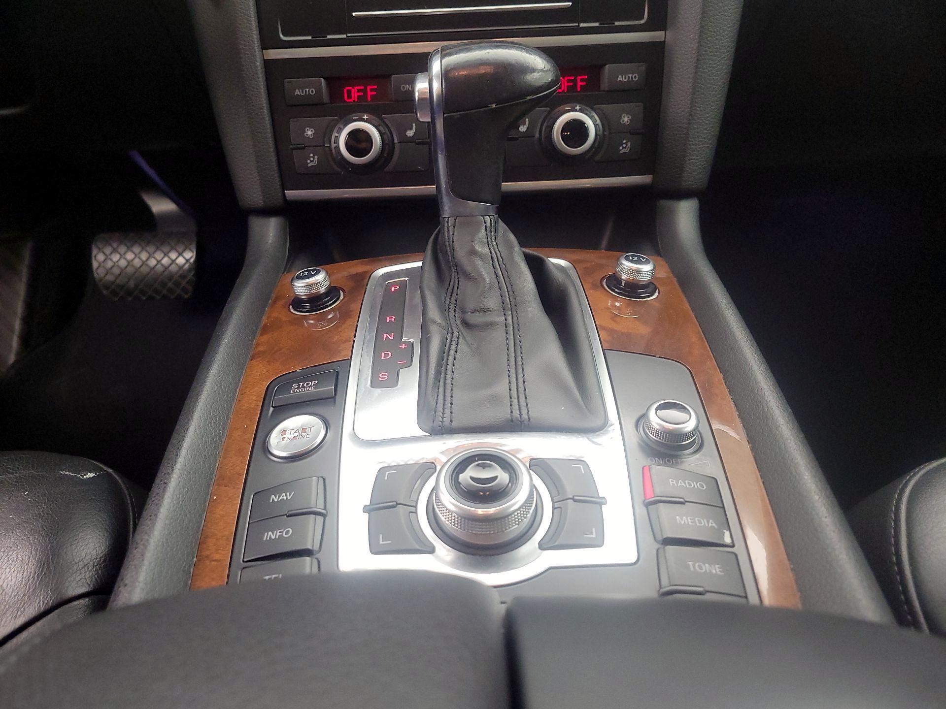 Thumbnail: 2015 Audi Q7 - 18