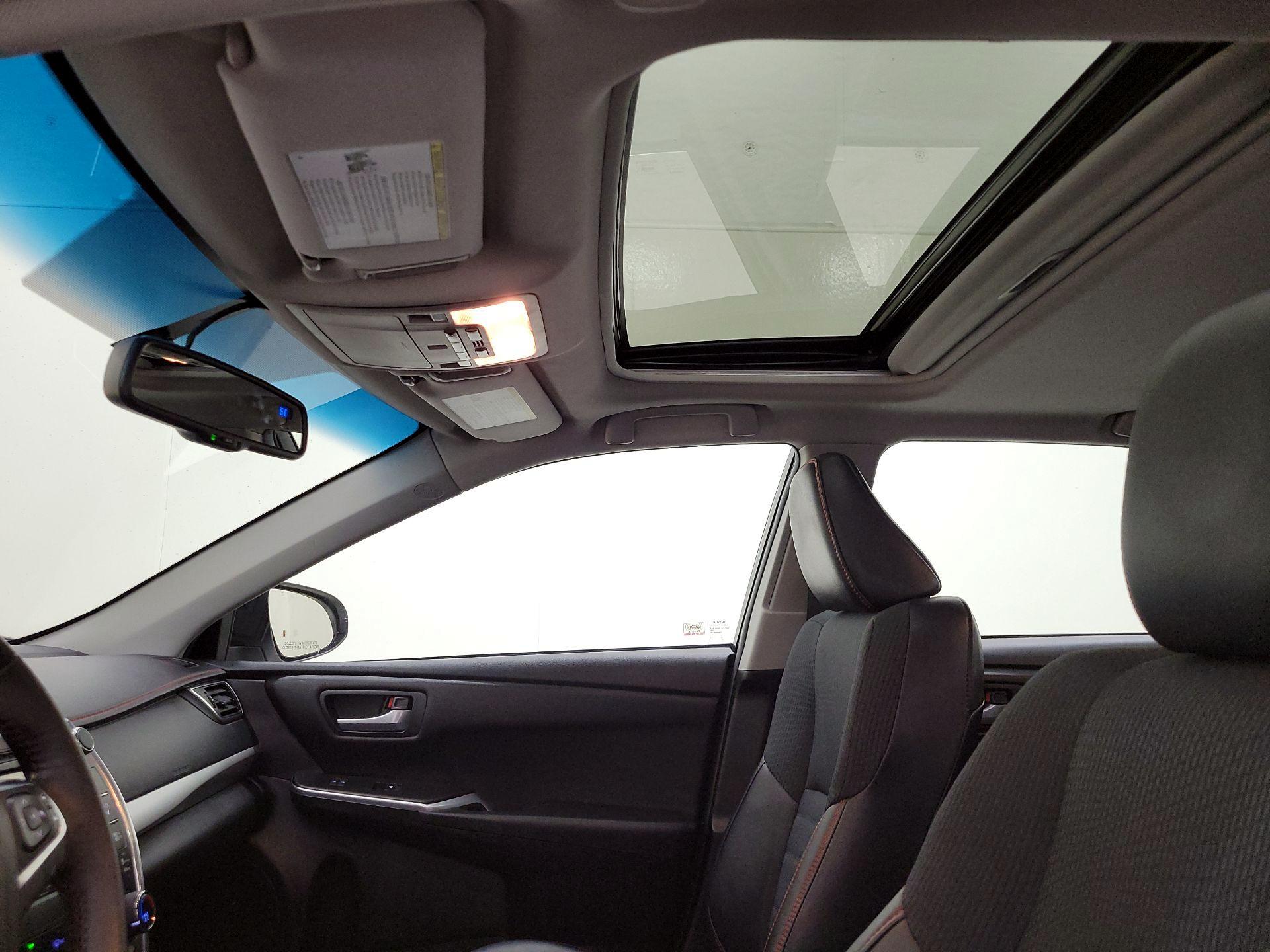 Thumbnail: 2016 Toyota Camry - 19