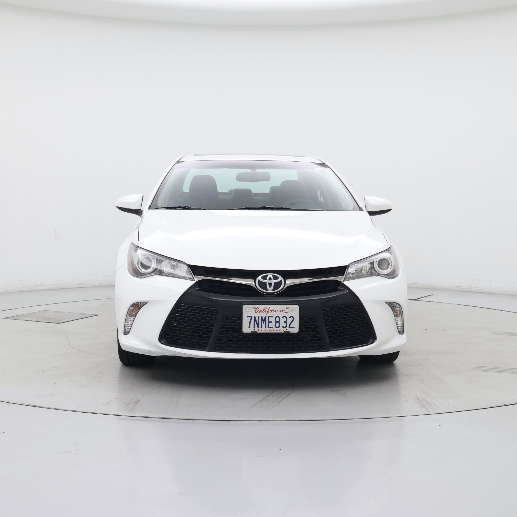 Thumbnail: 2016 Toyota Camry - 5