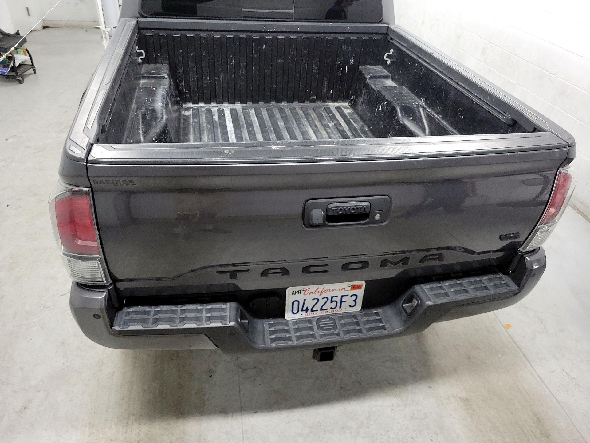 Thumbnail: 2021 Toyota Tacoma - 19