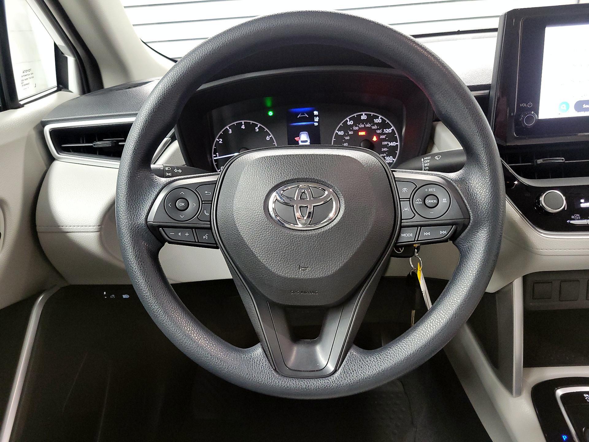 Thumbnail: 2023 Toyota Corolla Cross - 10