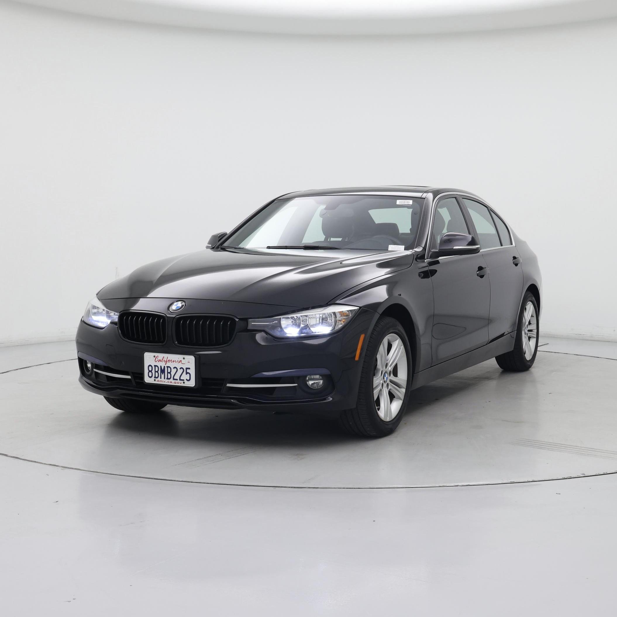 Thumbnail: 2017 BMW 3 Series - 4