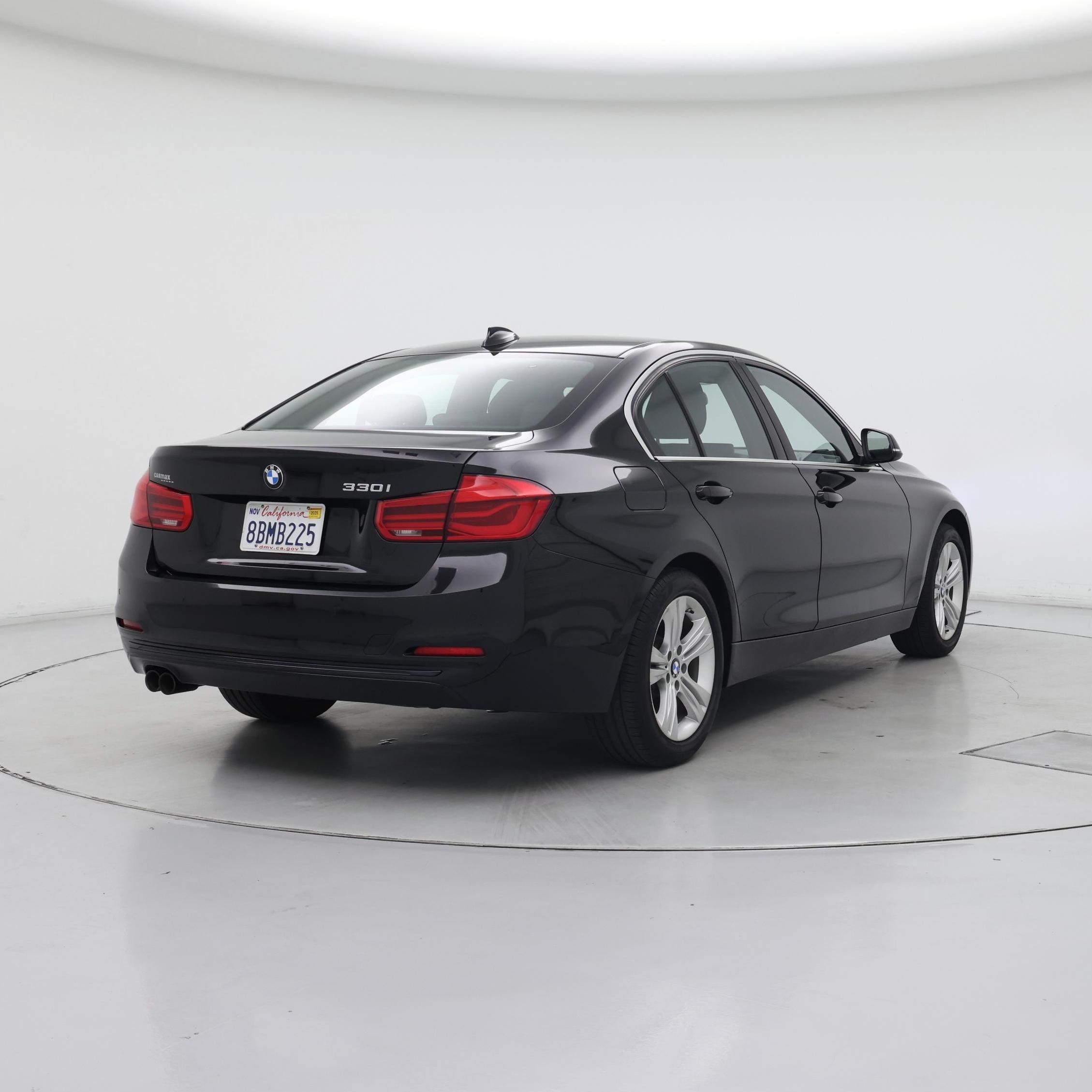 Thumbnail: 2017 BMW 3 Series - 8