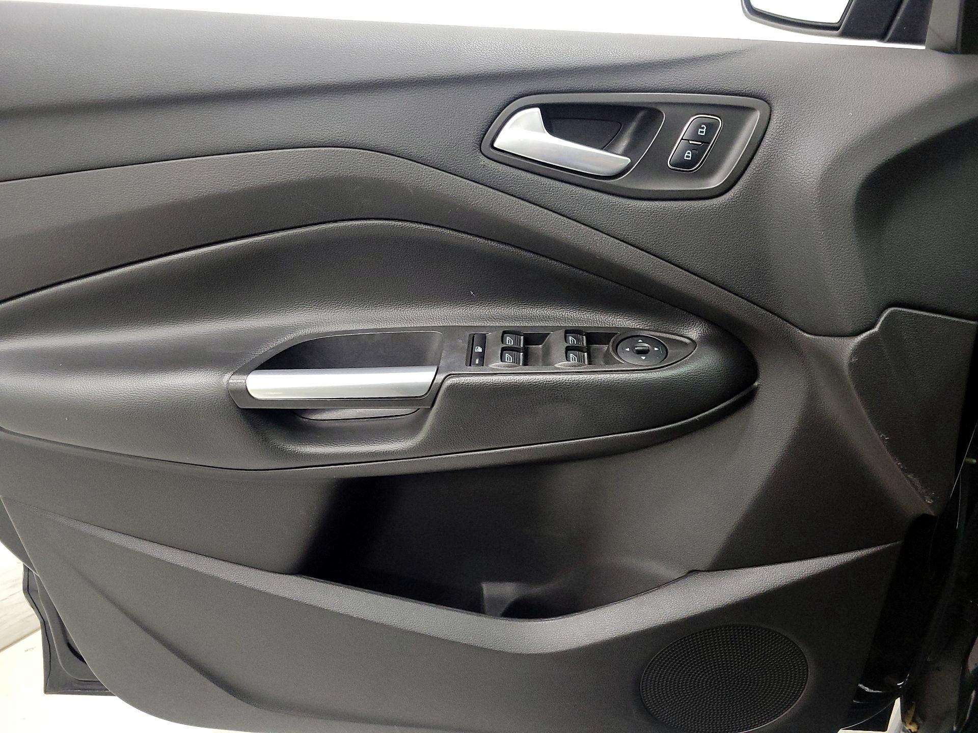 Thumbnail: 2017 Ford C-Max - 12