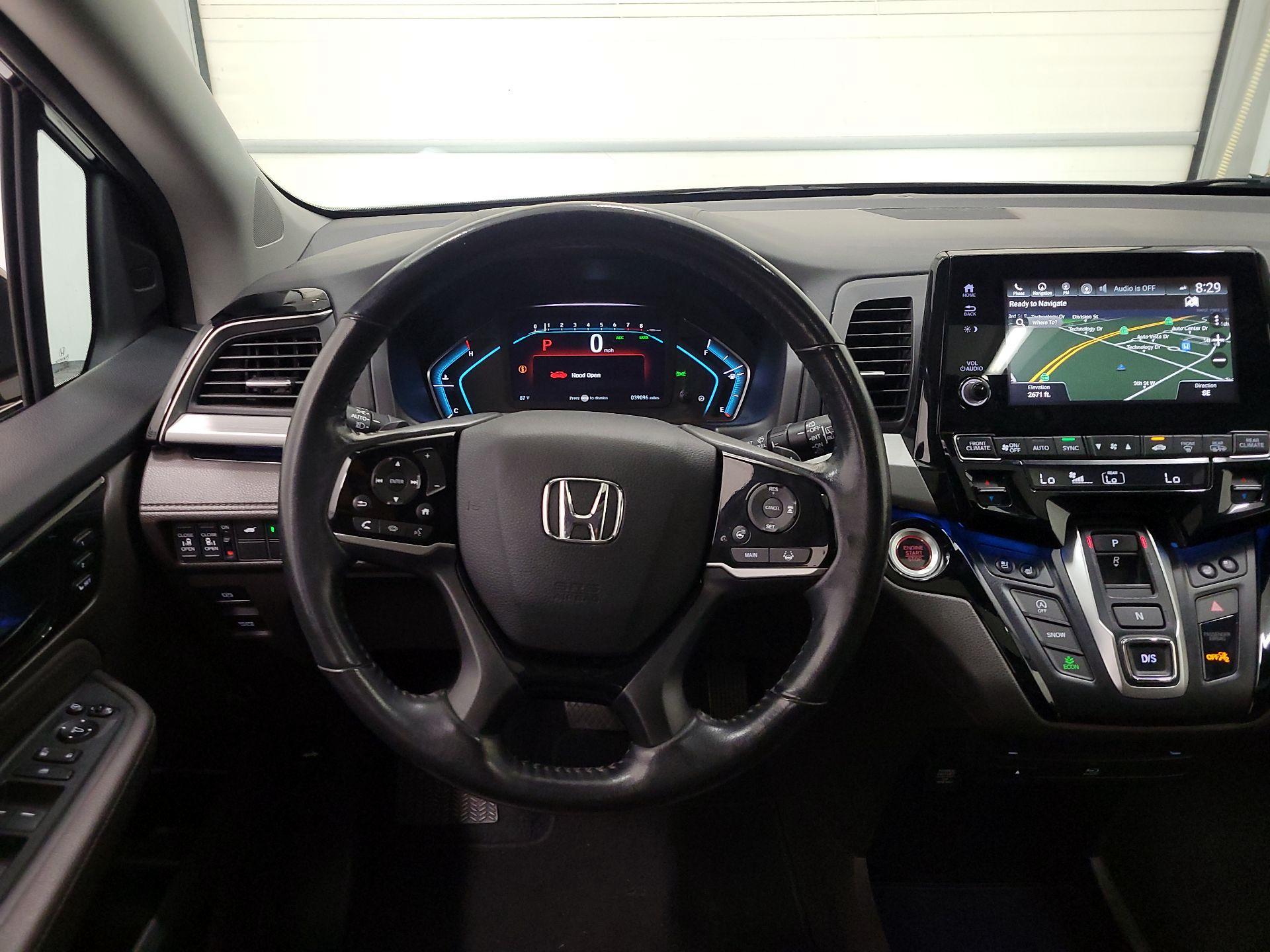 Thumbnail: 2018 Honda Odyssey - 10